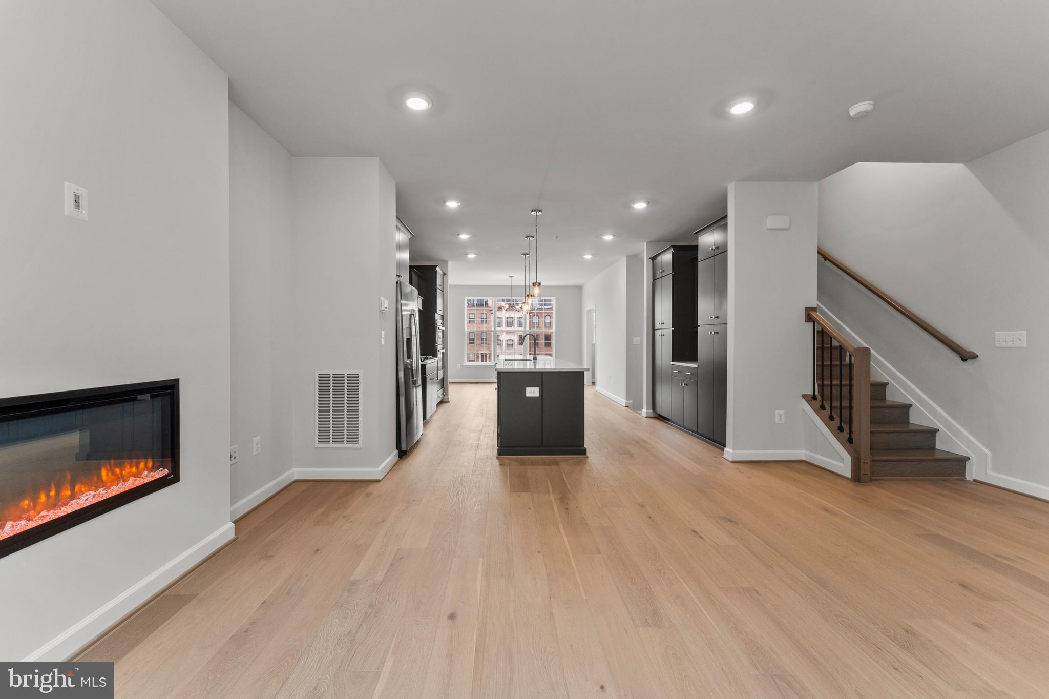 POTOMAC OVERLOOK - Residential
