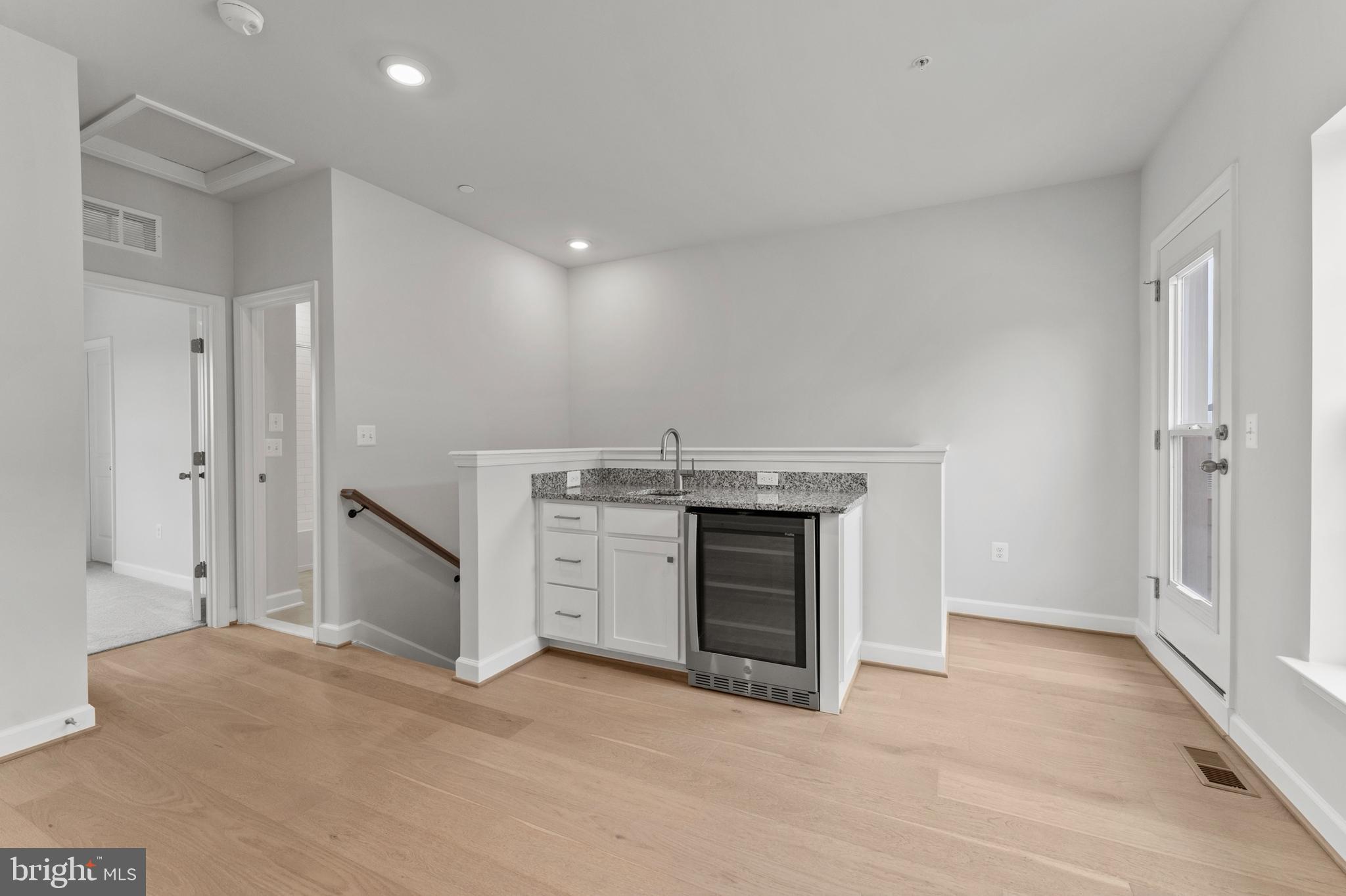POTOMAC OVERLOOK - Residential