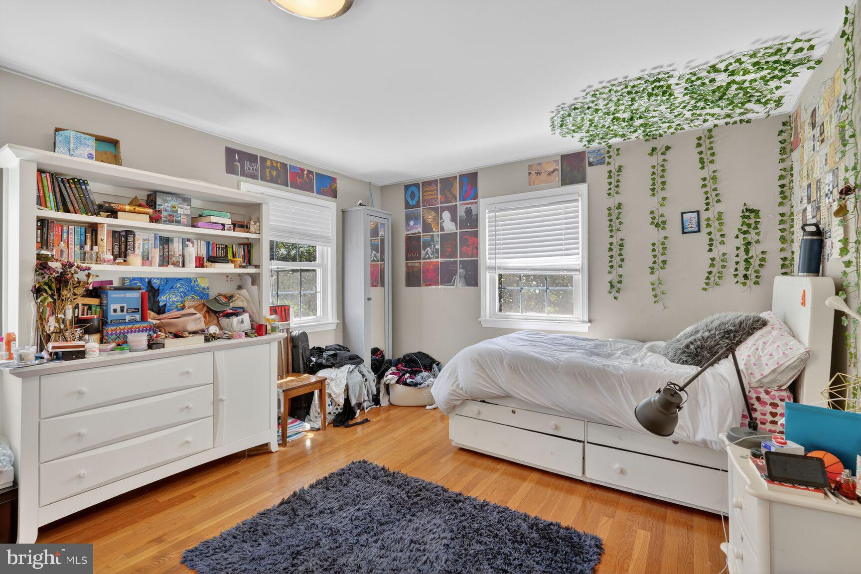 ROLLINGWOOD - Residential