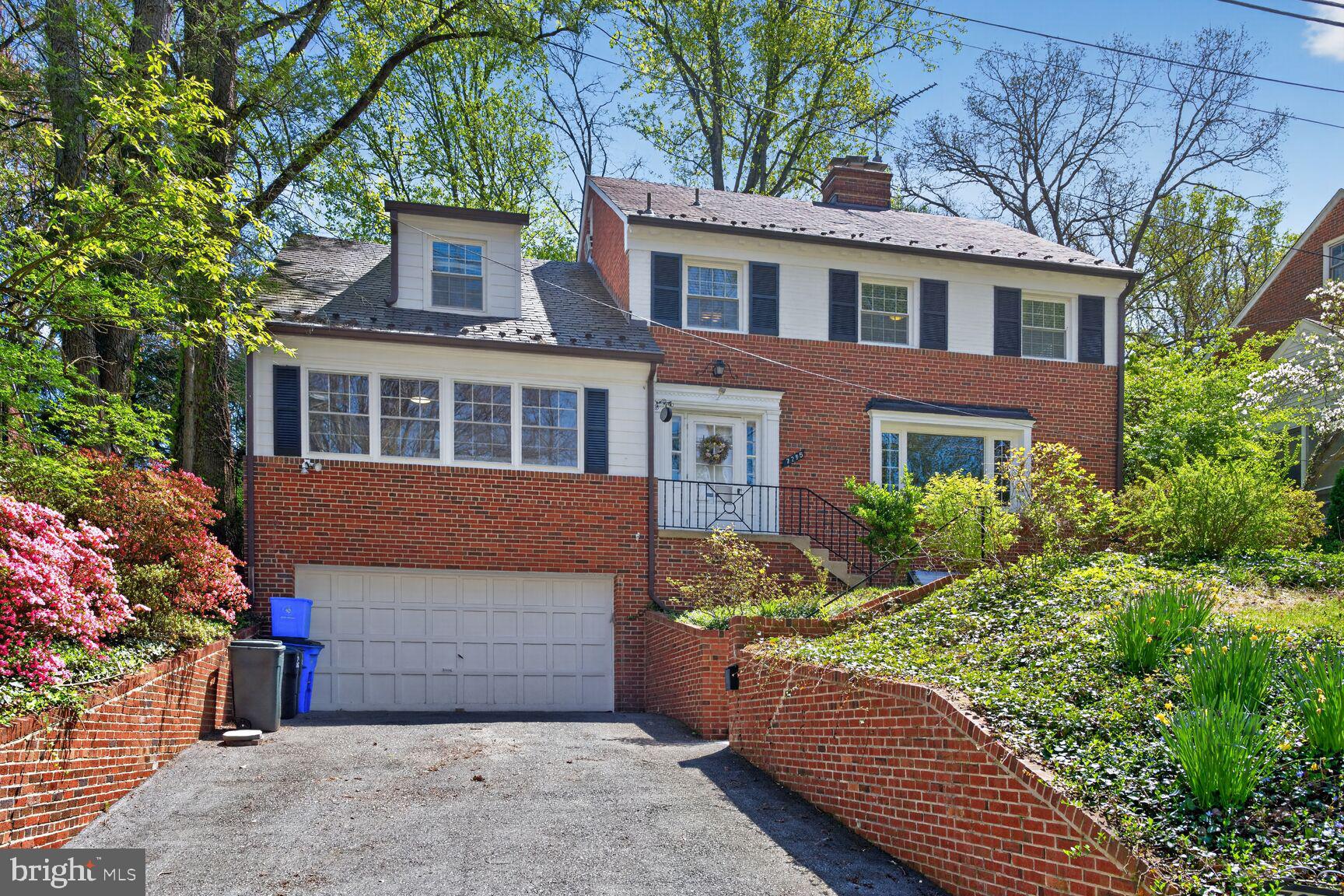 ROLLINGWOOD - Residential