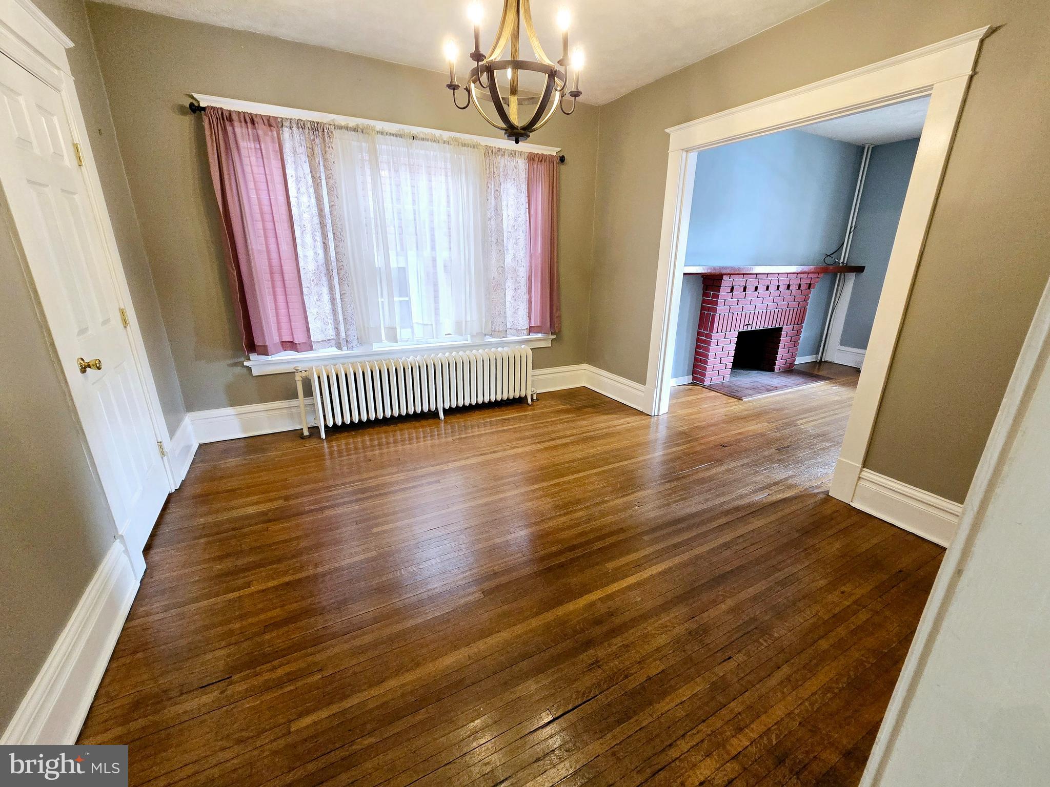 WEST SIDE - Residential