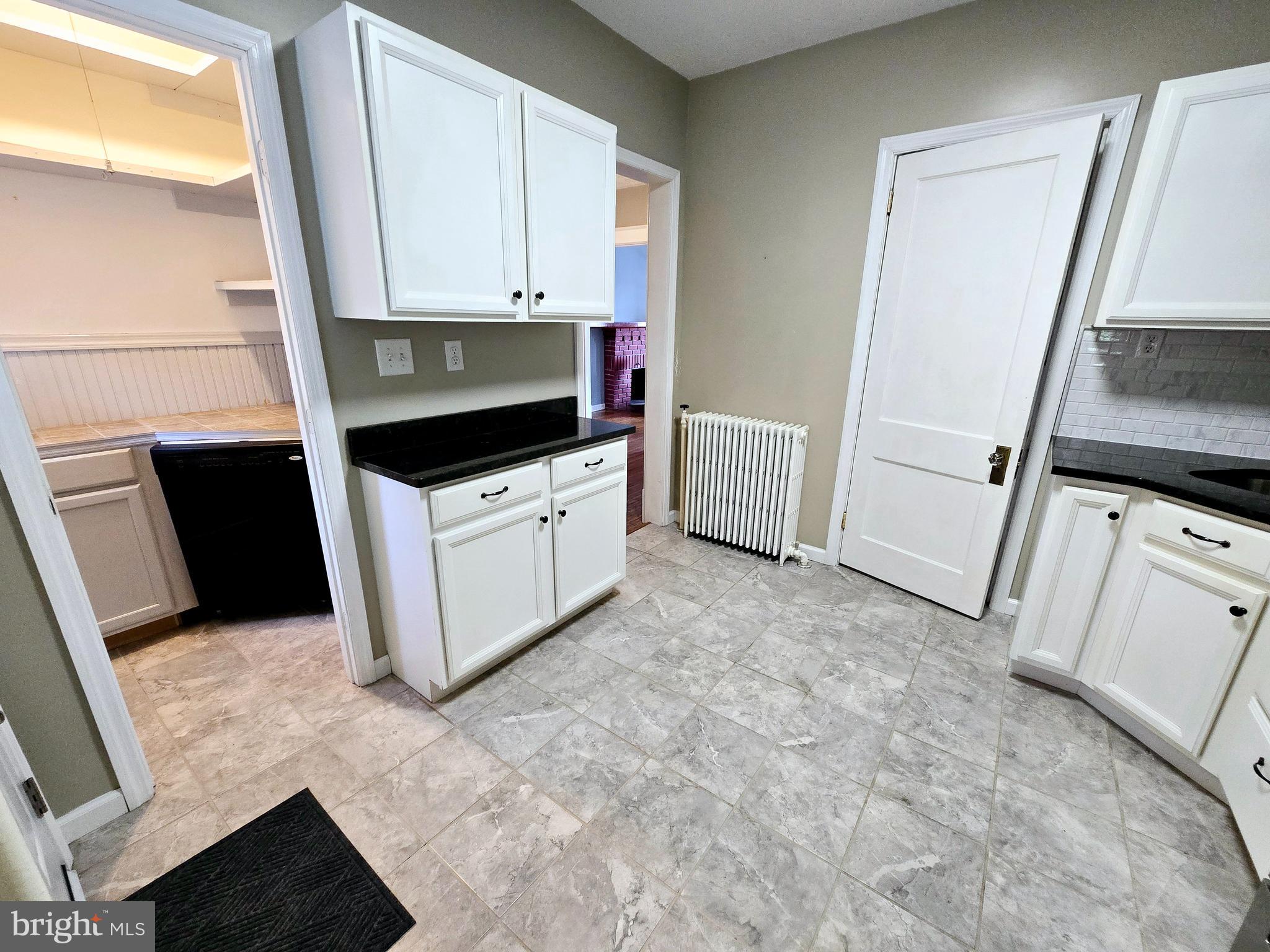 WEST SIDE - Residential