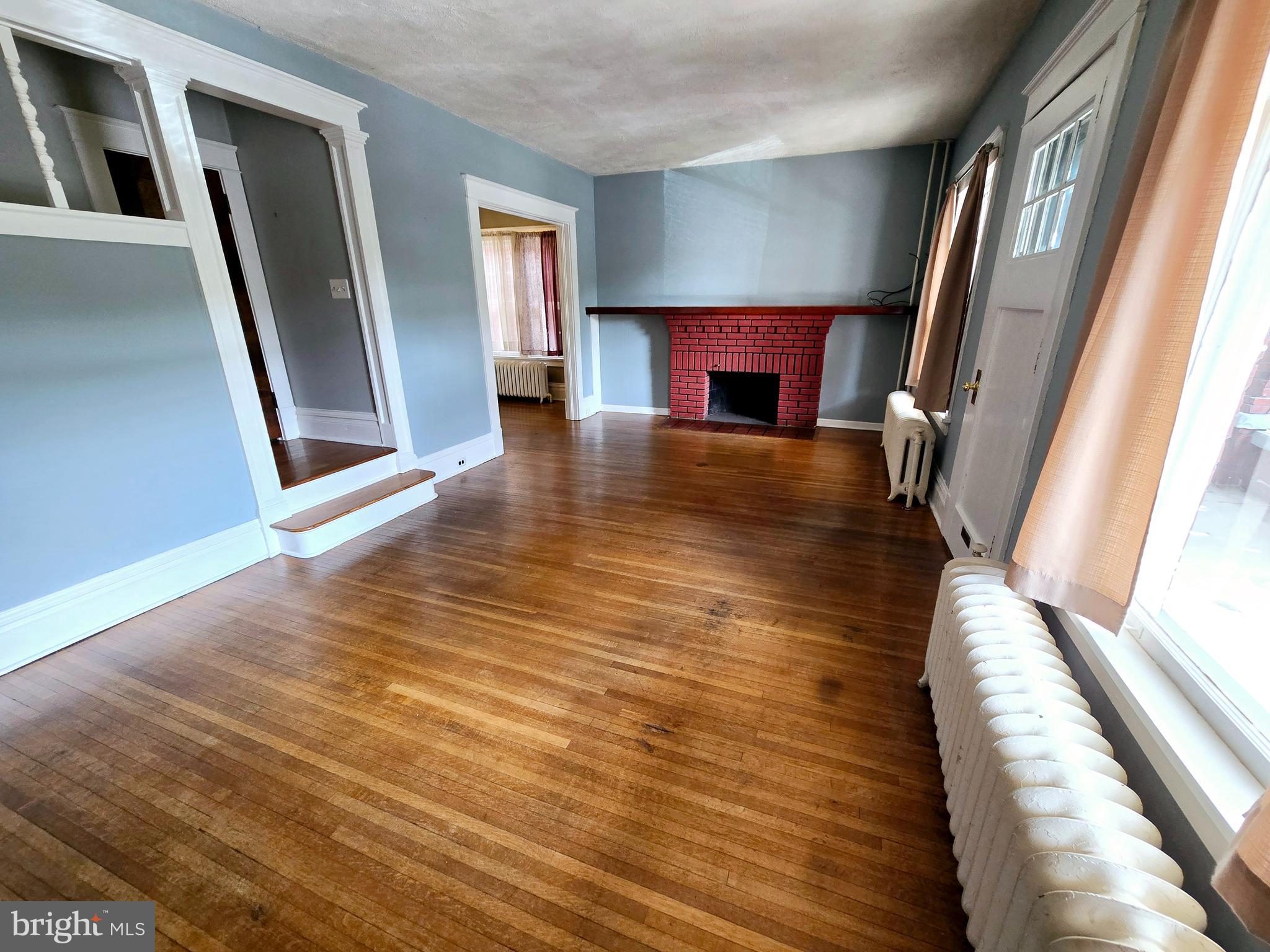 WEST SIDE - Residential