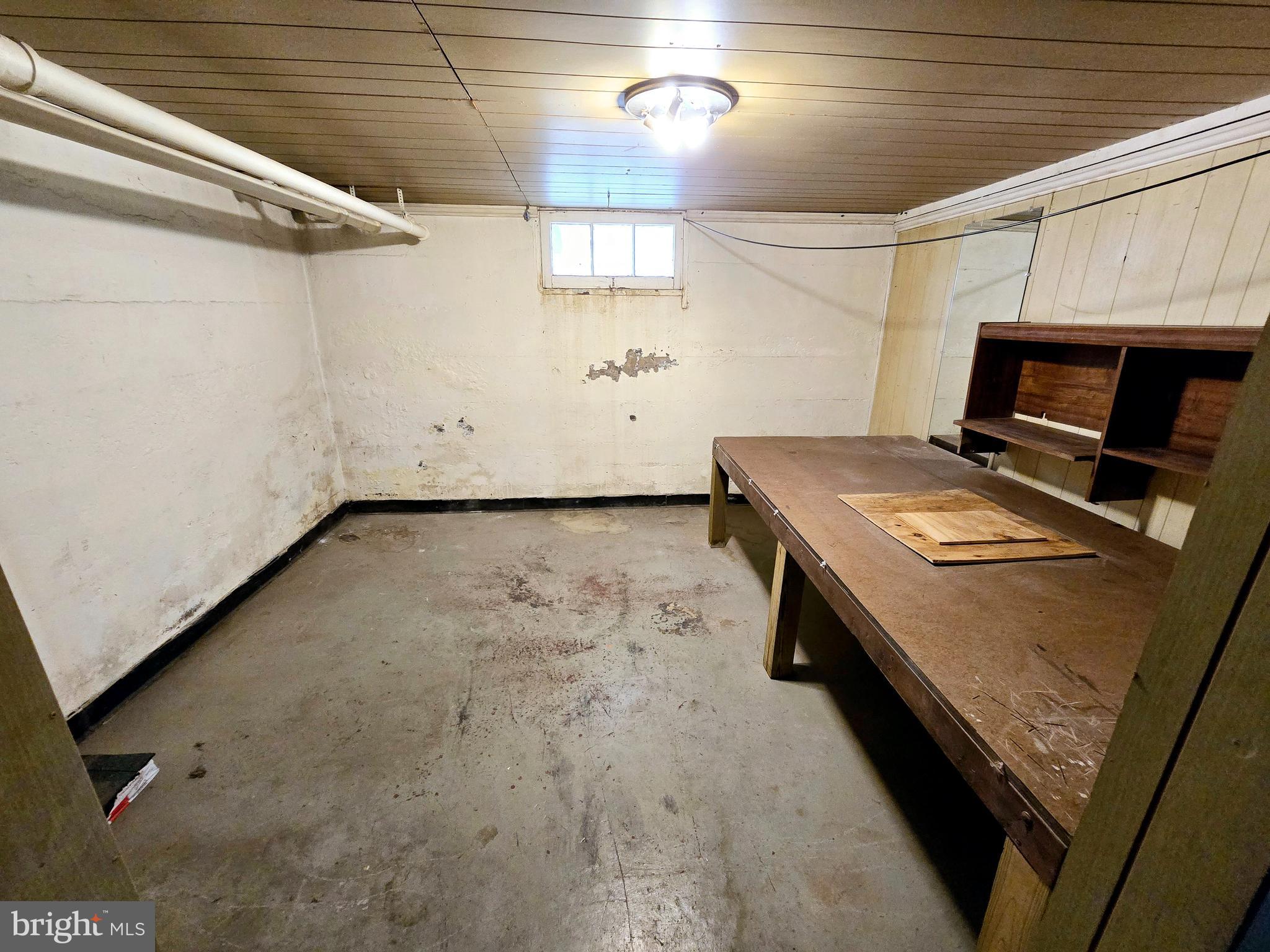 WEST SIDE - Residential