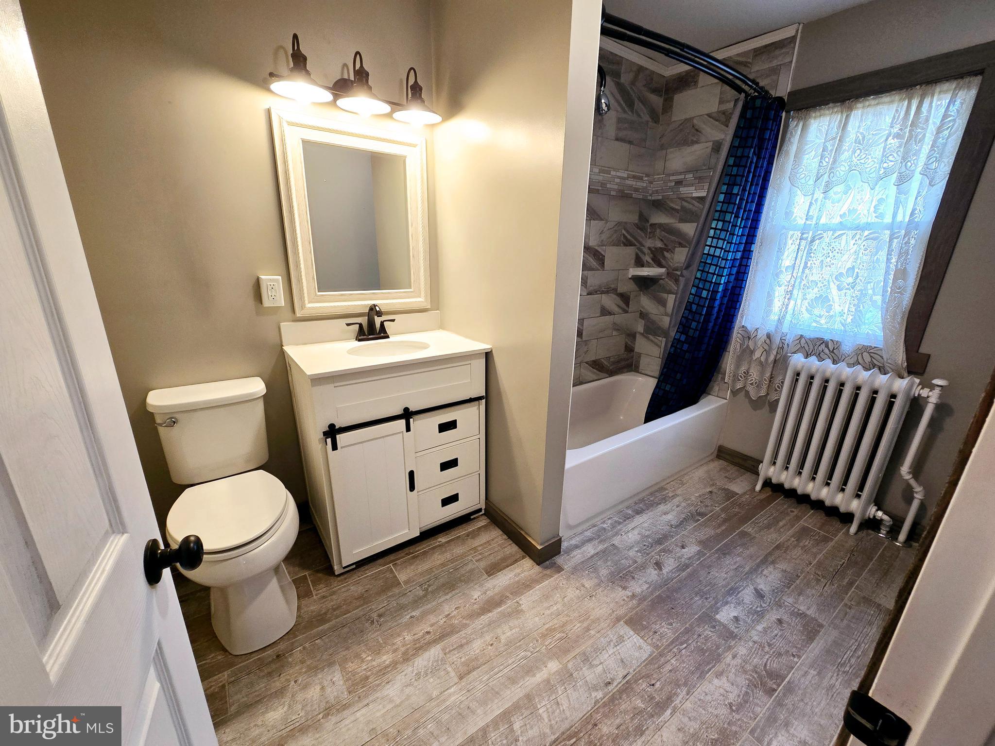 WEST SIDE - Residential