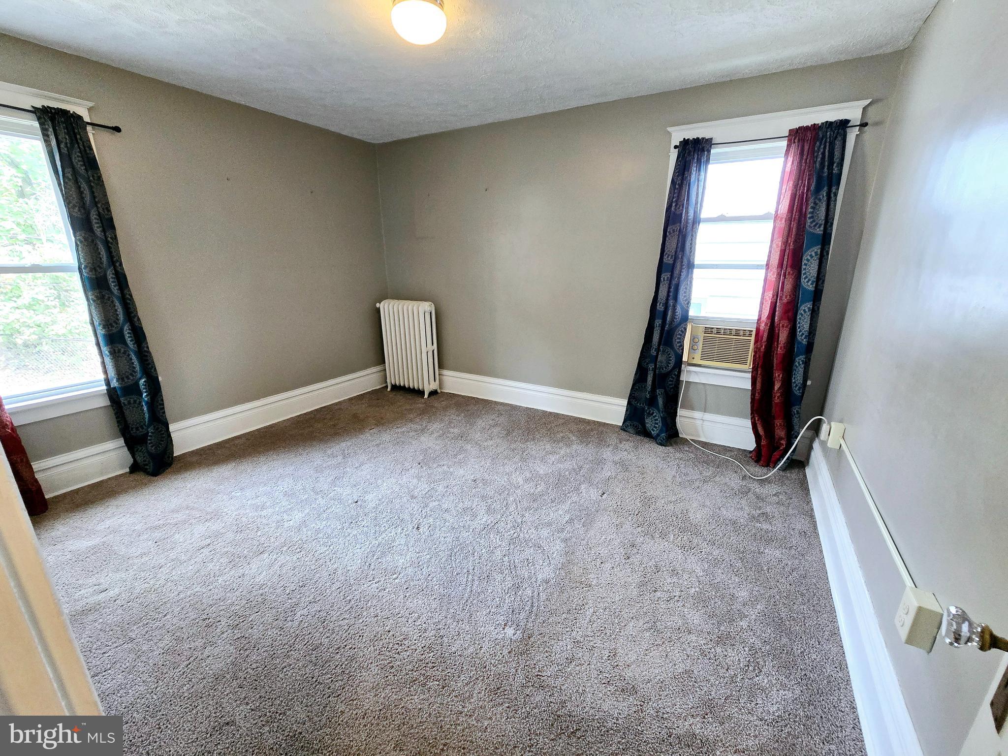 WEST SIDE - Residential