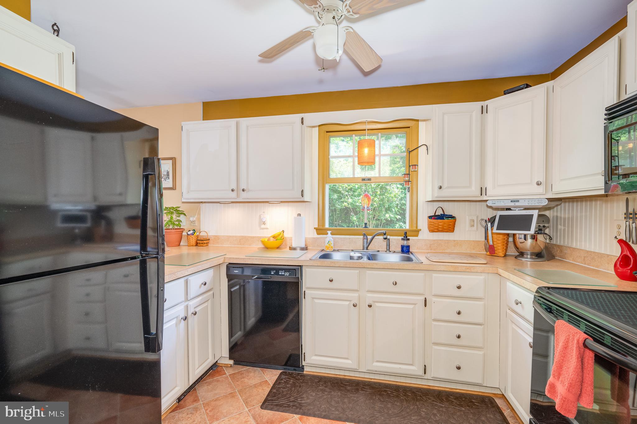 GREENWOOD ACRES - Residential