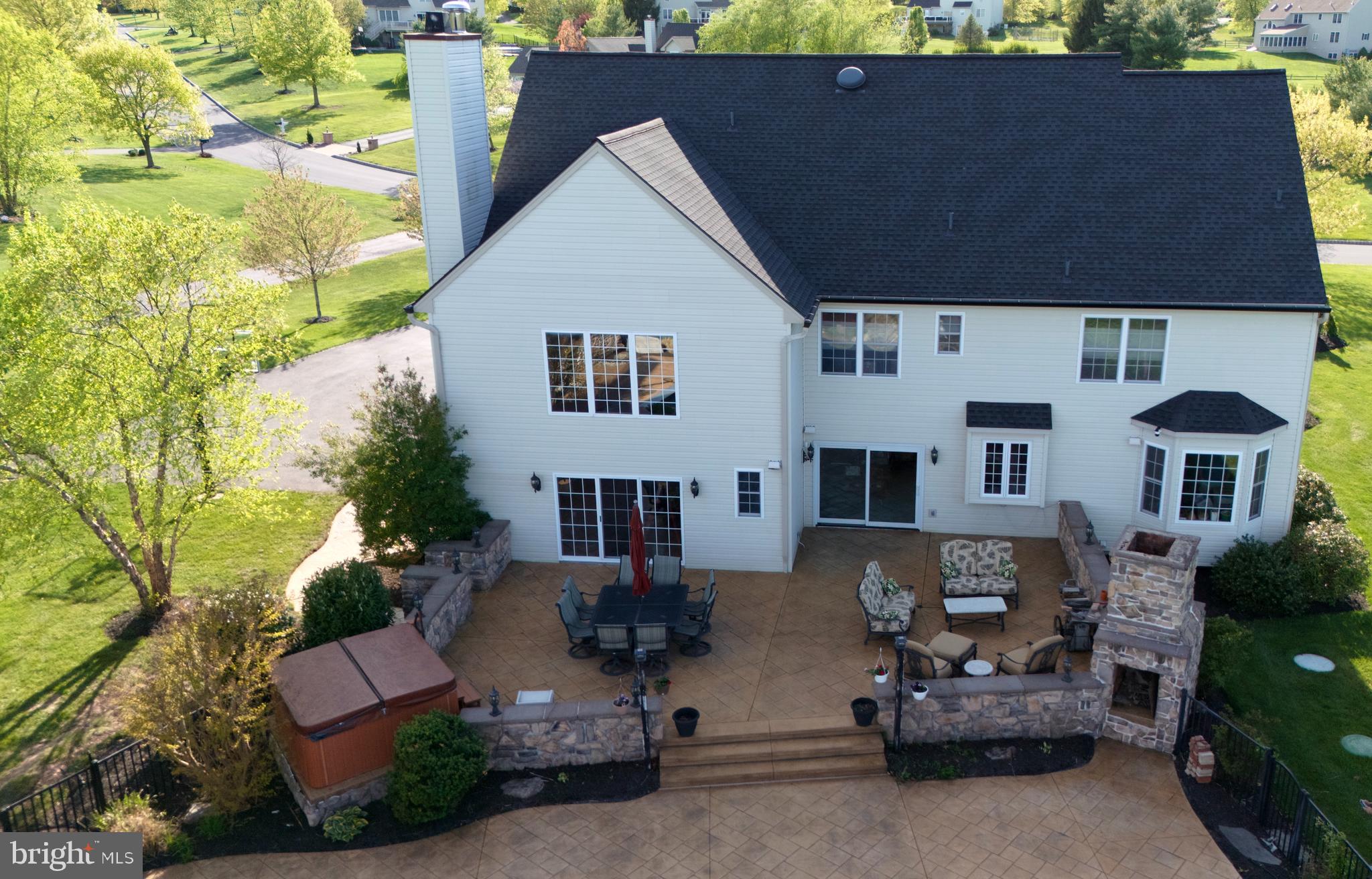 2520 JOSIE LANE