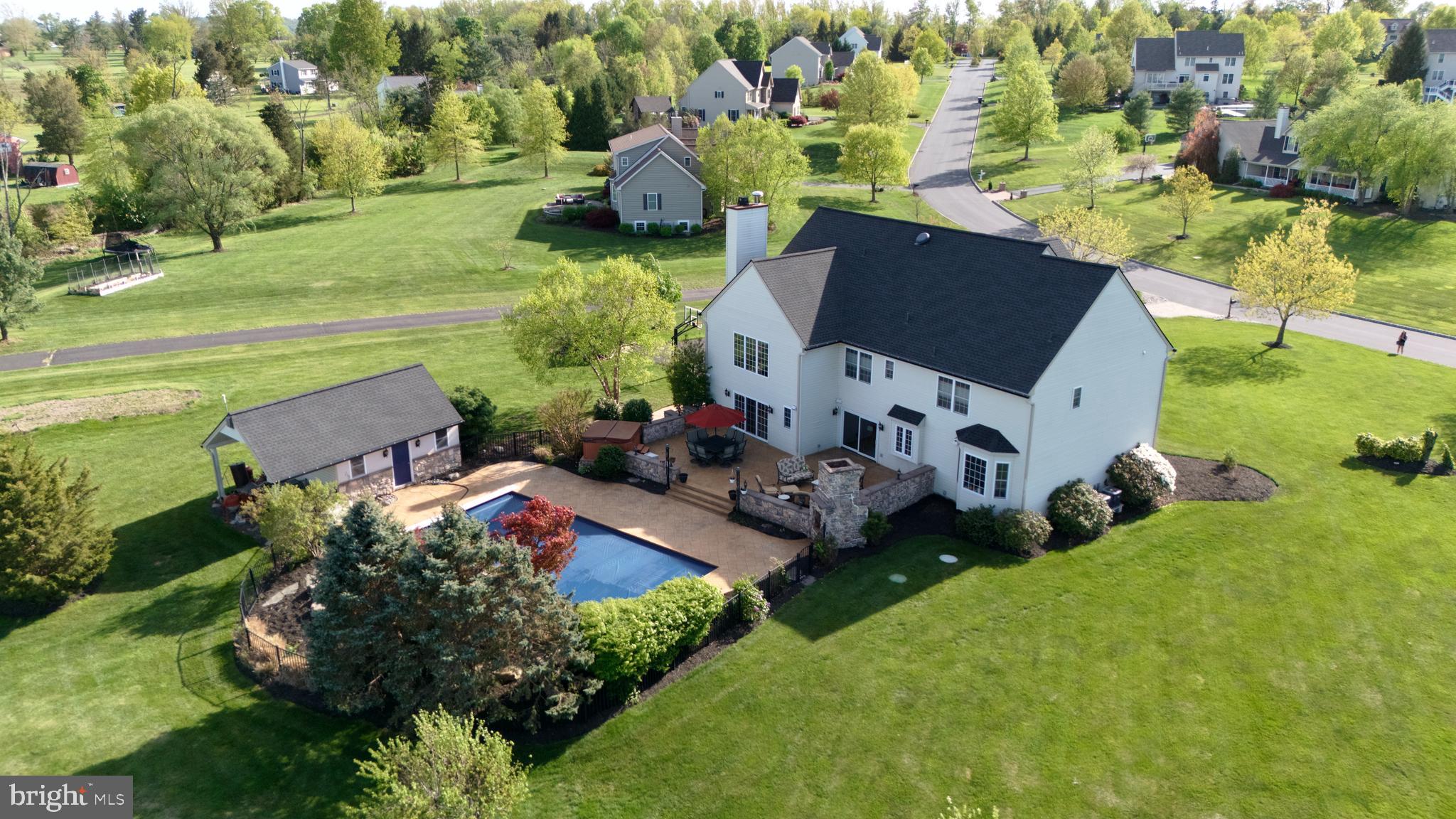 2520 JOSIE LANE