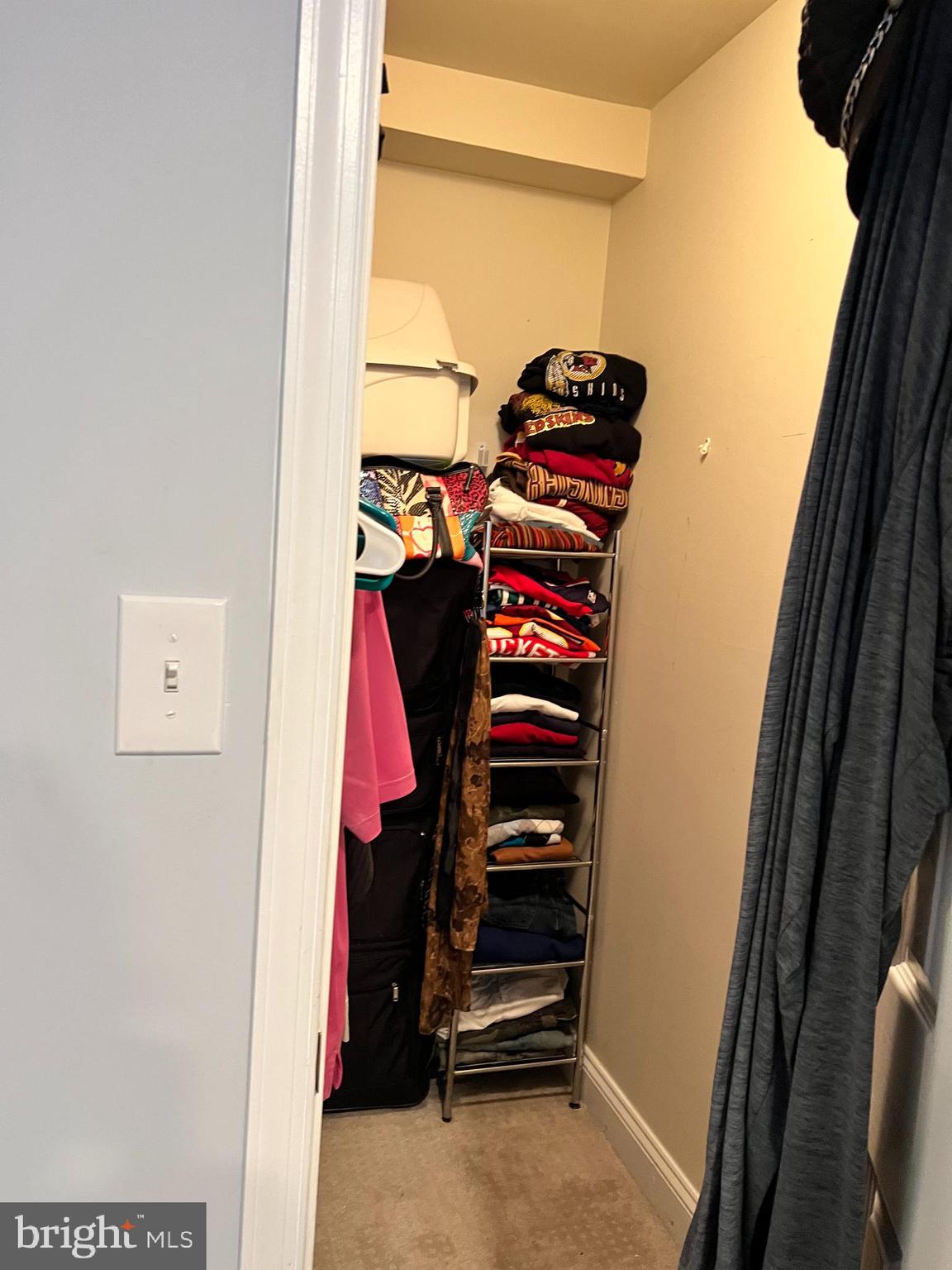 ORCHARD CLUB - Residential Lease