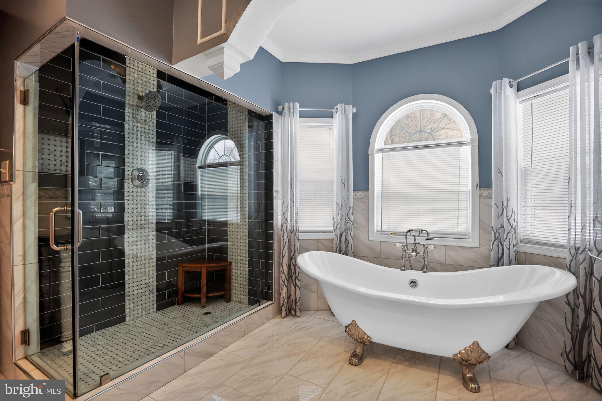 HORSE SHOE ROAD - Residential