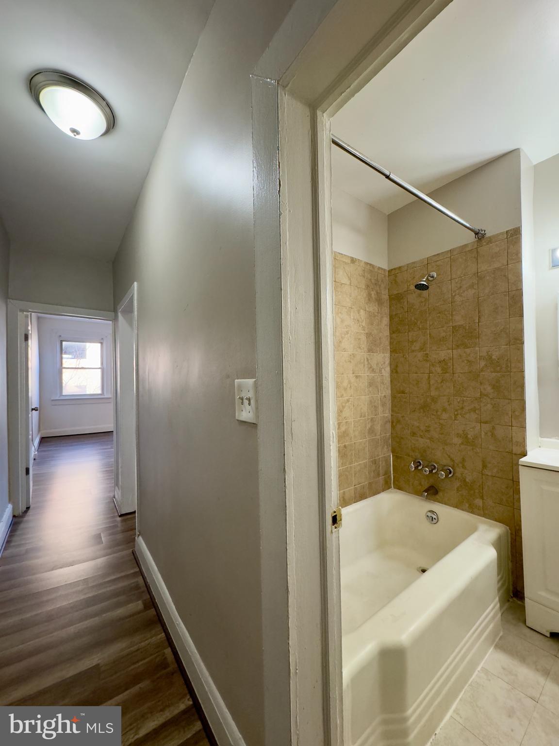 MOUNT VERNON PLACE HISTORIC DISTRICT - Residential Lease