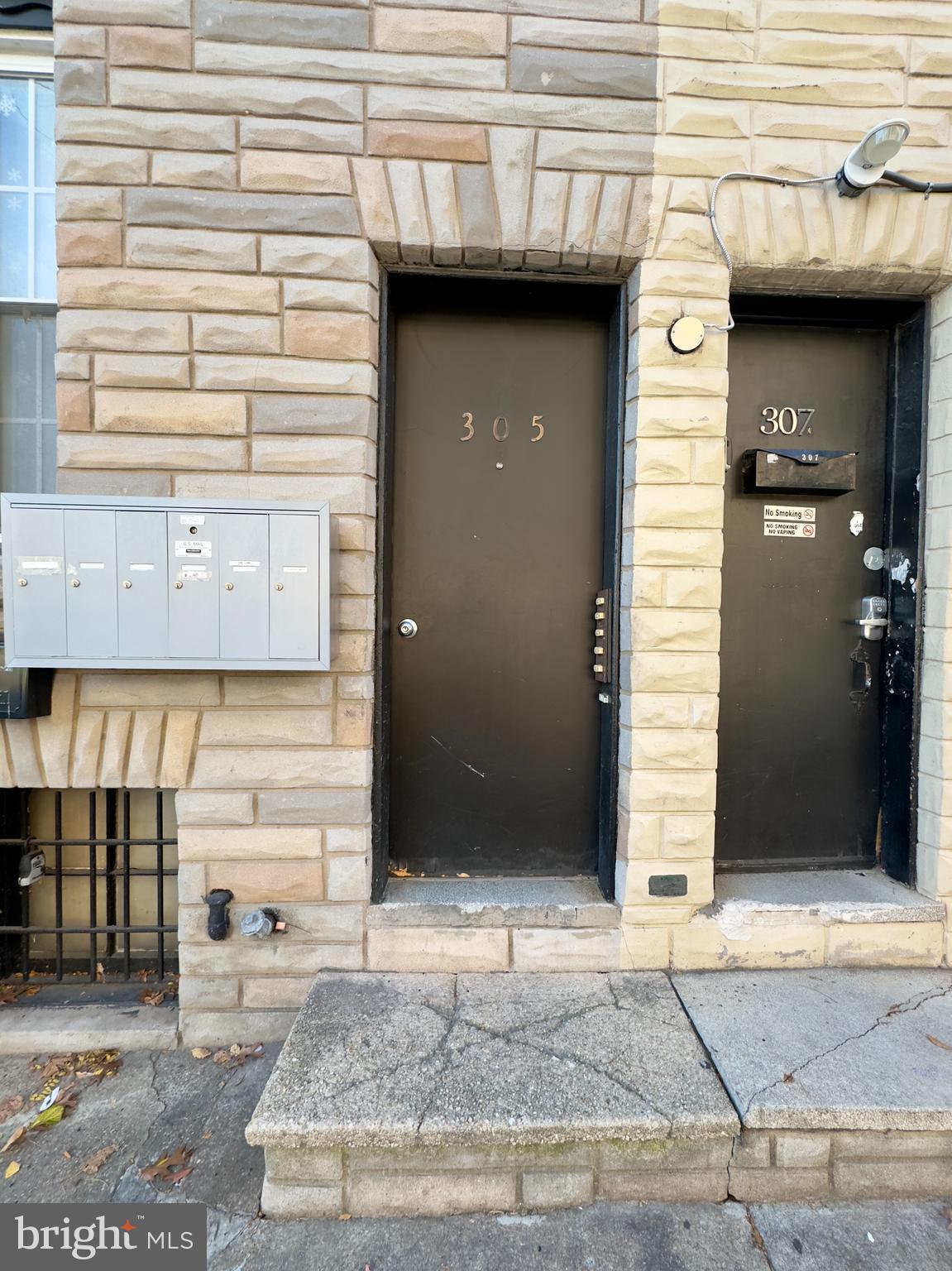 MOUNT VERNON PLACE HISTORIC DISTRICT - Residential Lease