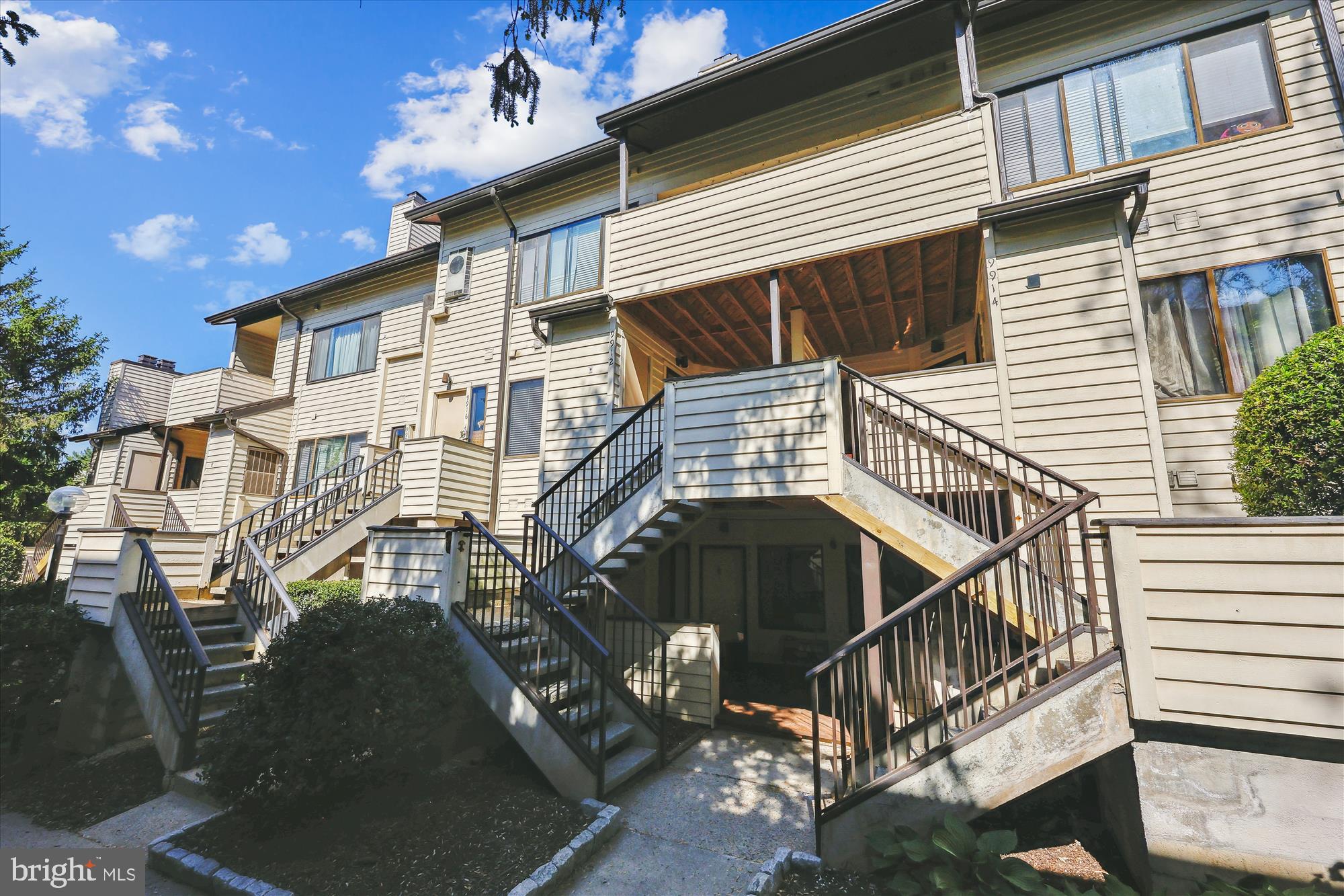 9912 HELLINGLY PLACE 152