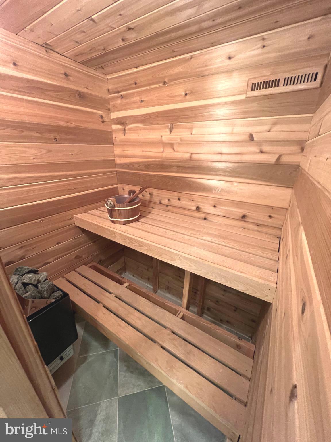 BON AIR - Residential