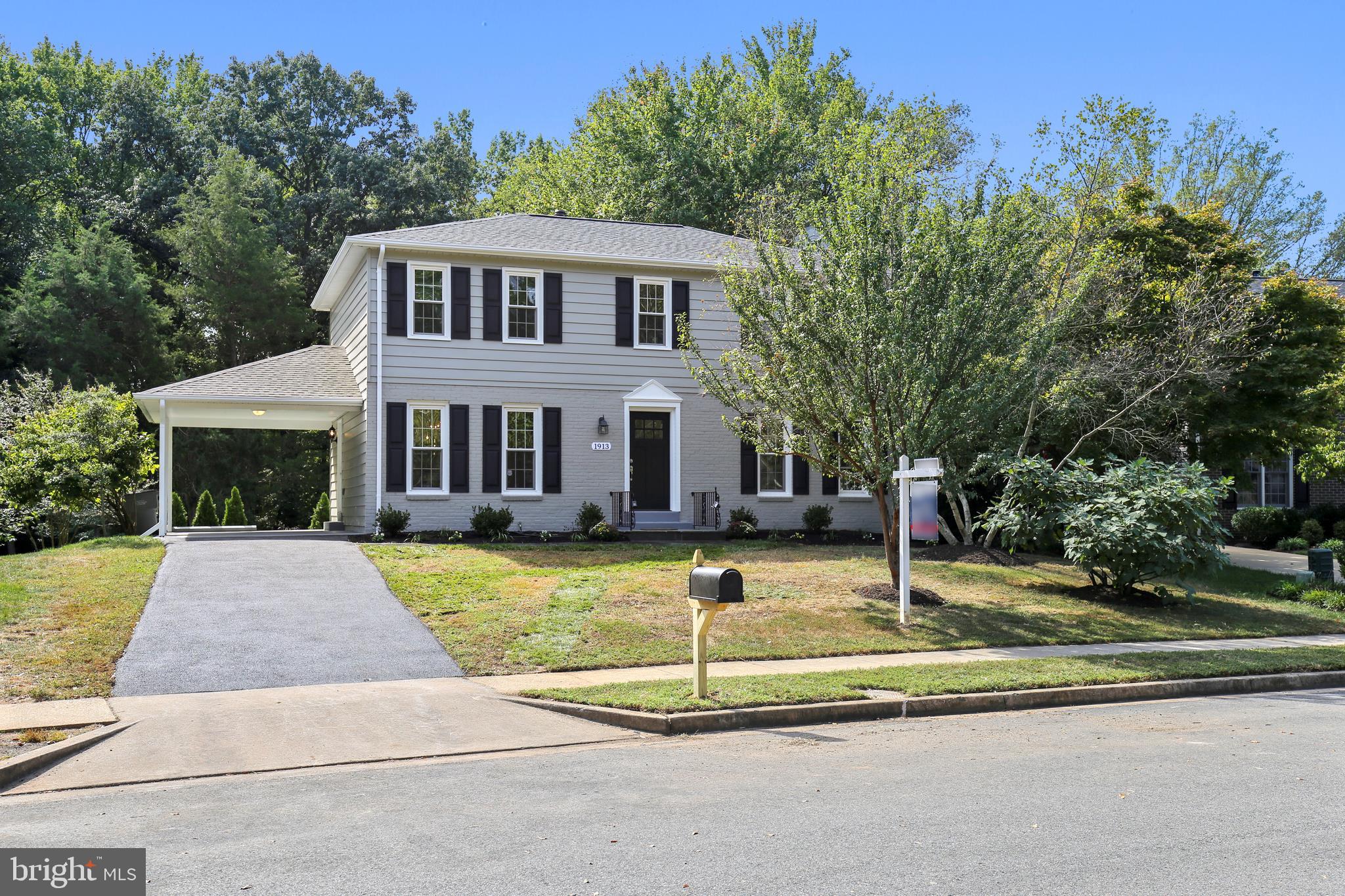 STRATFORD ON THE POTOMAC - Residential