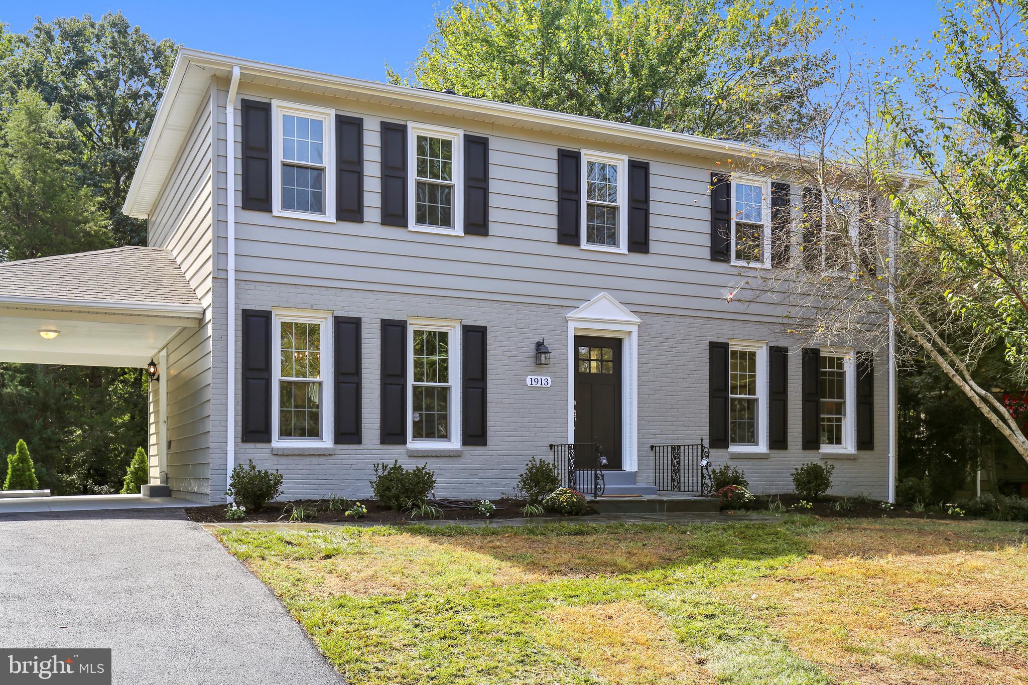 STRATFORD ON THE POTOMAC - Residential
