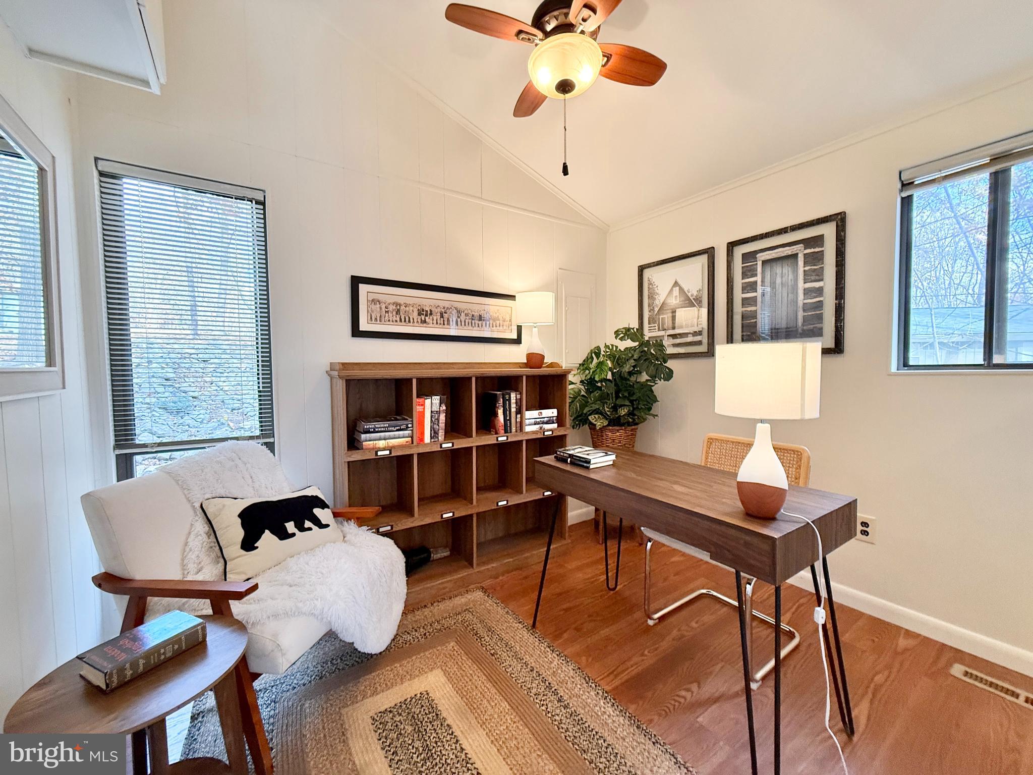 THE WOODS - Residential