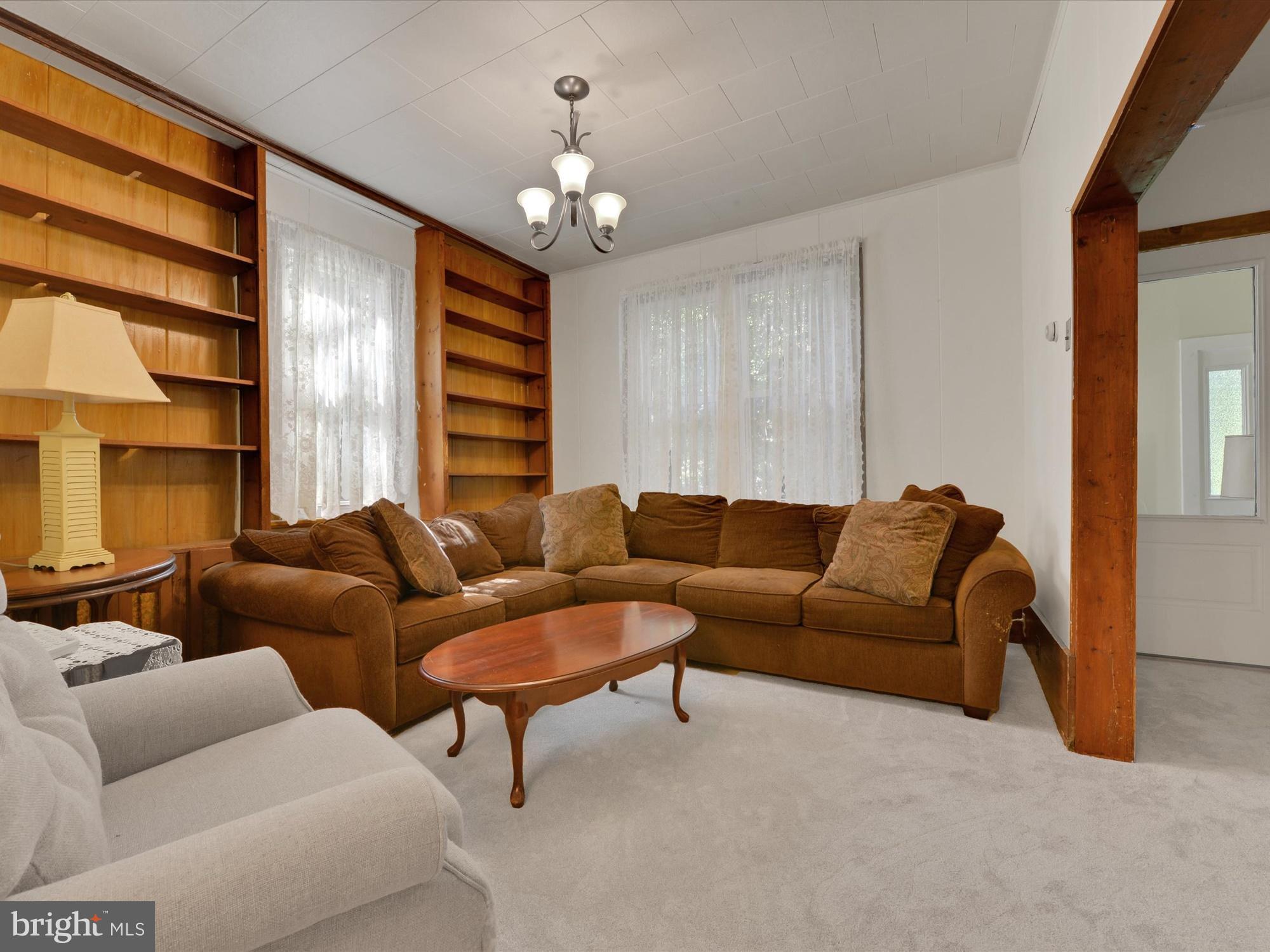 QUAKAKE - Residential