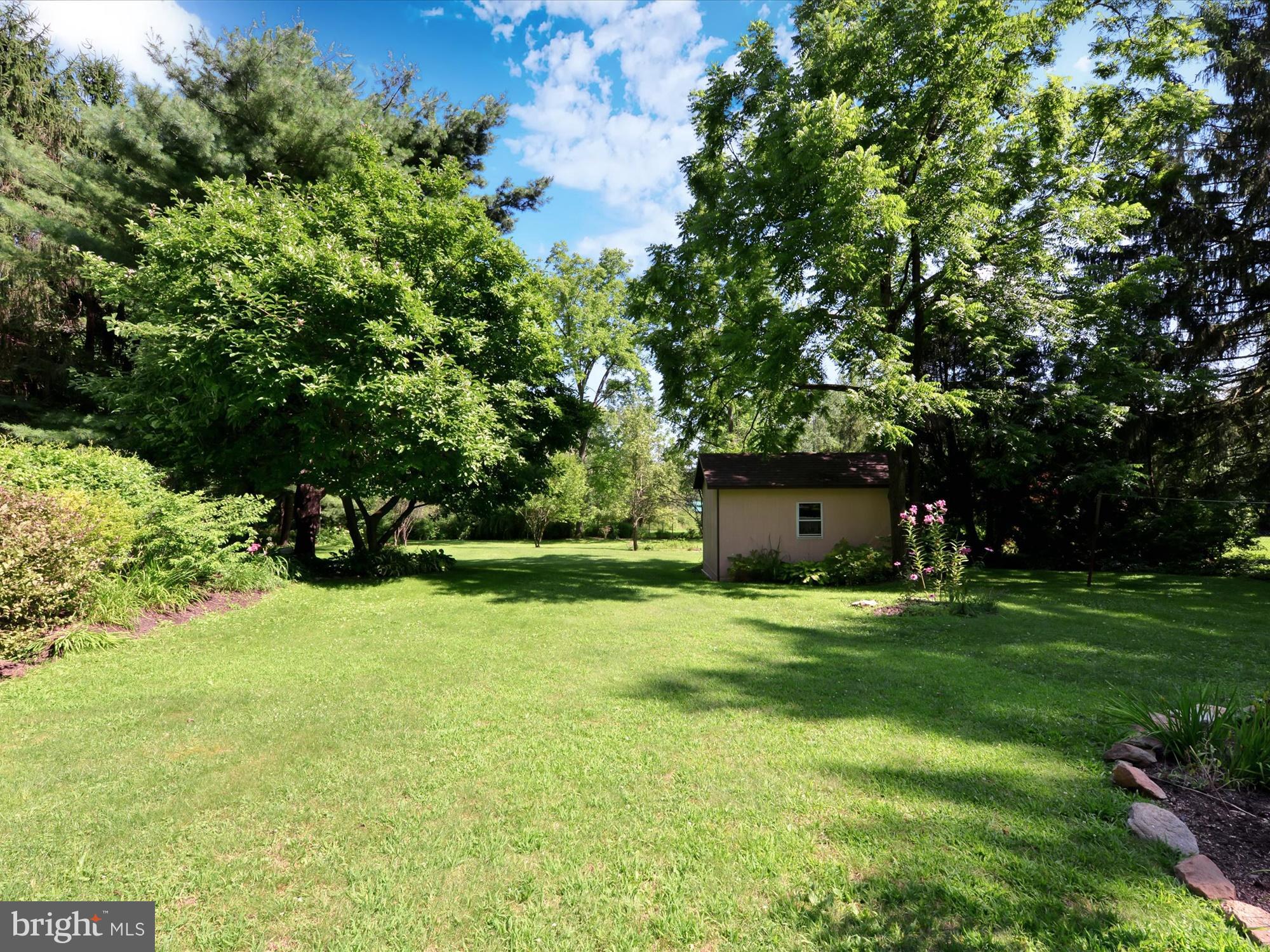 QUAKAKE - Residential