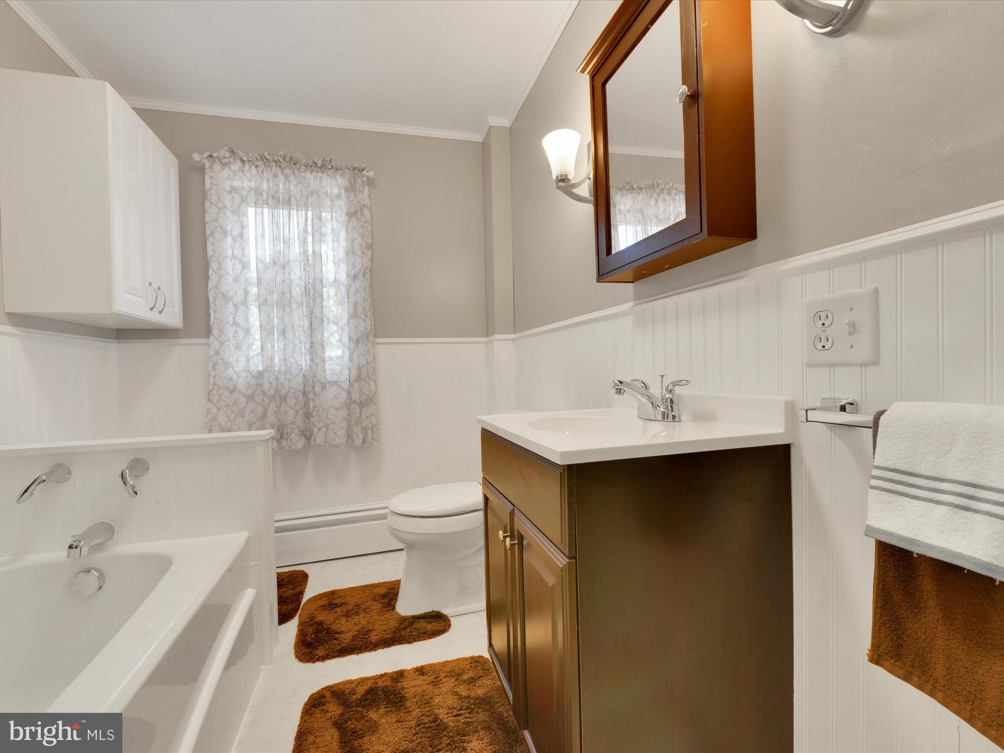 QUAKAKE - Residential