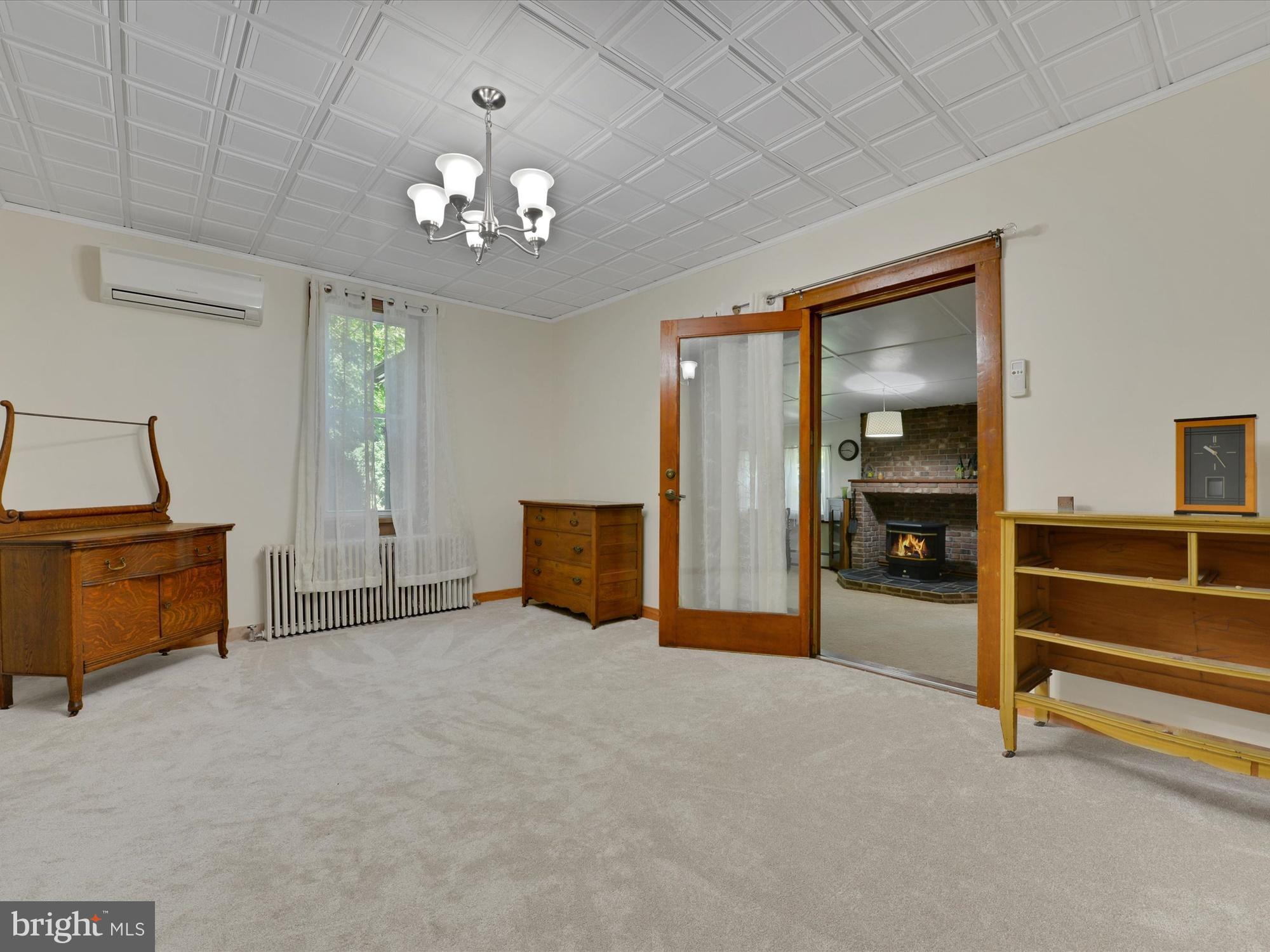 QUAKAKE - Residential