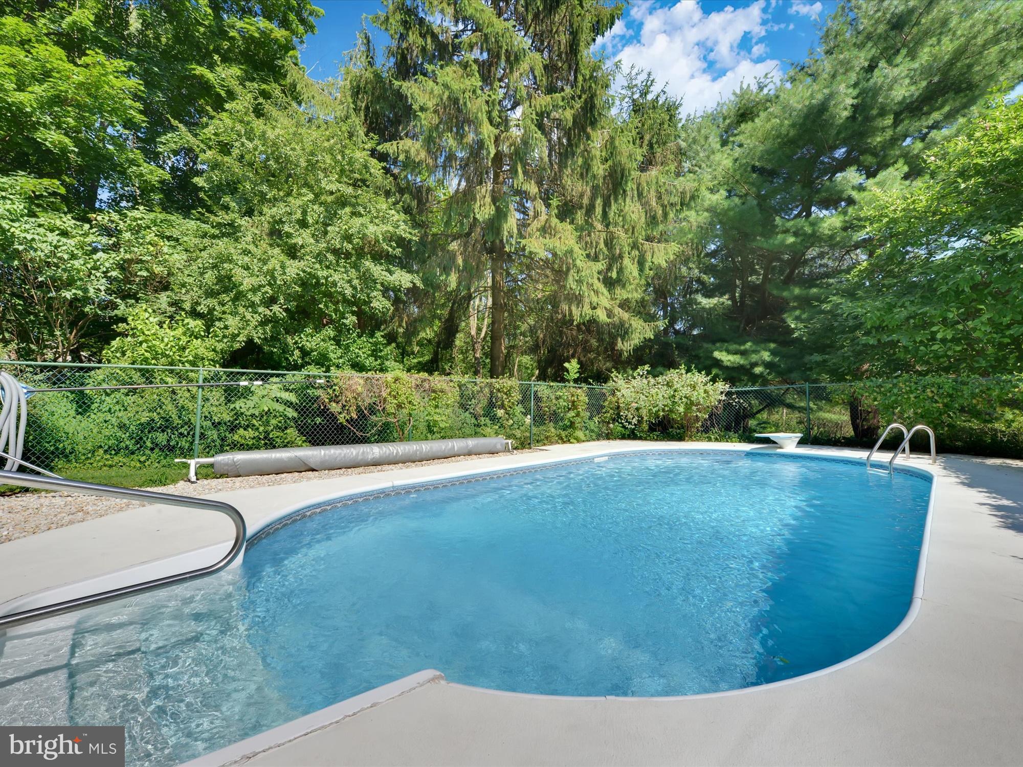 QUAKAKE - Residential