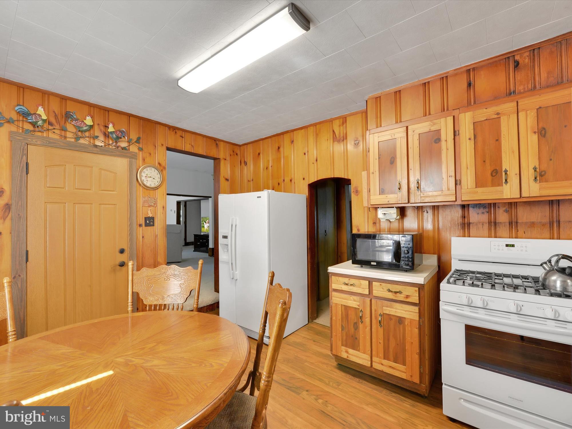 QUAKAKE - Residential