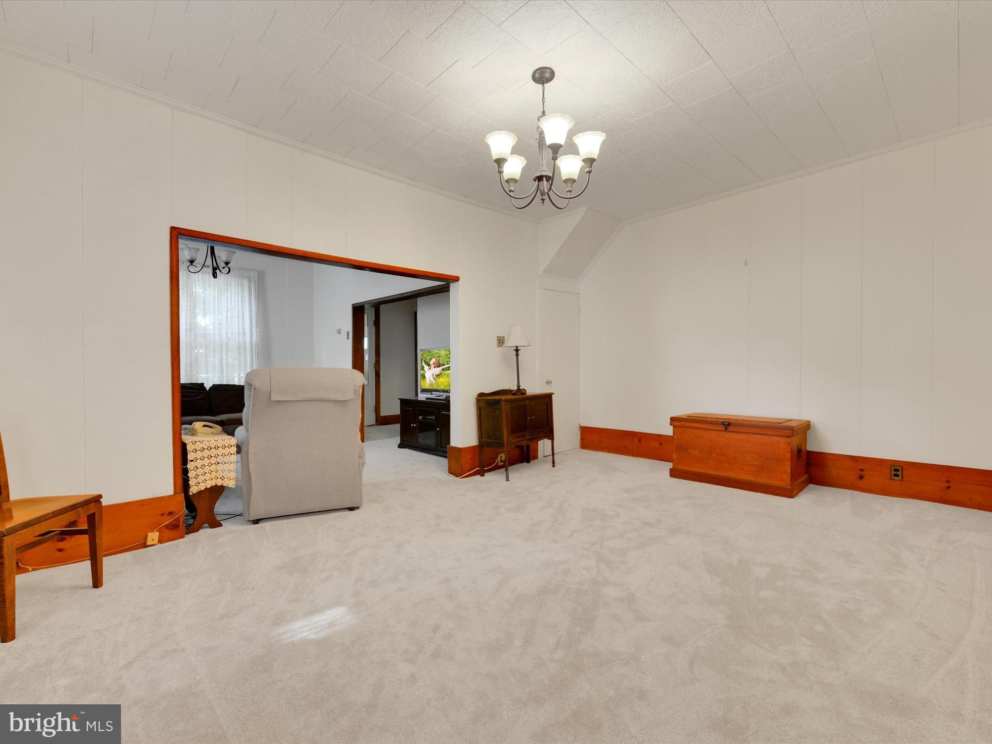 QUAKAKE - Residential