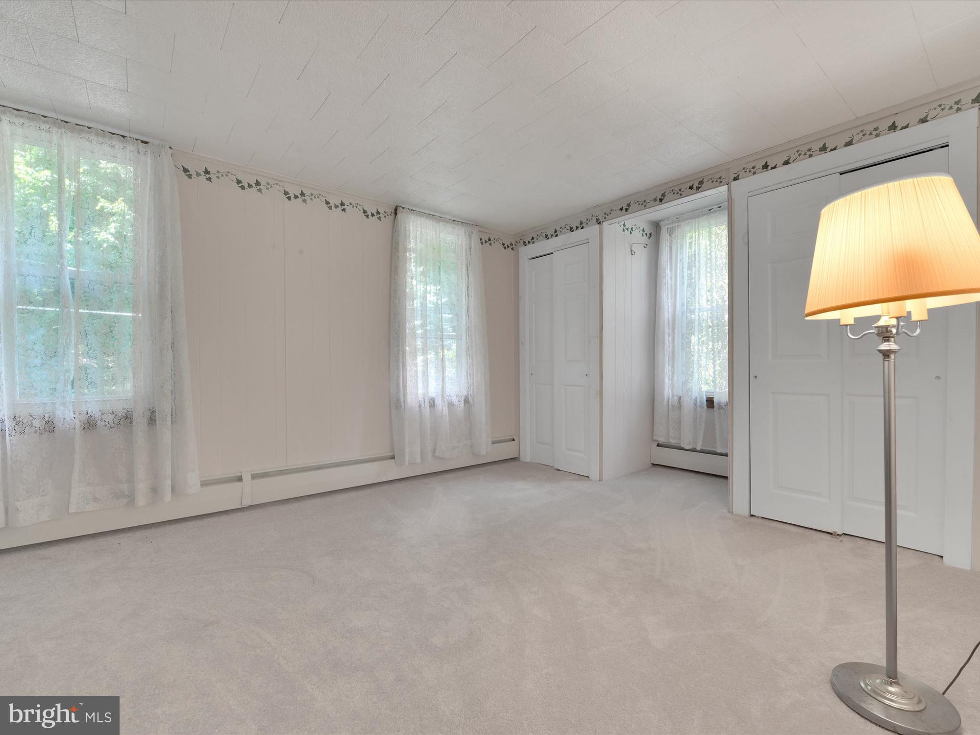 QUAKAKE - Residential