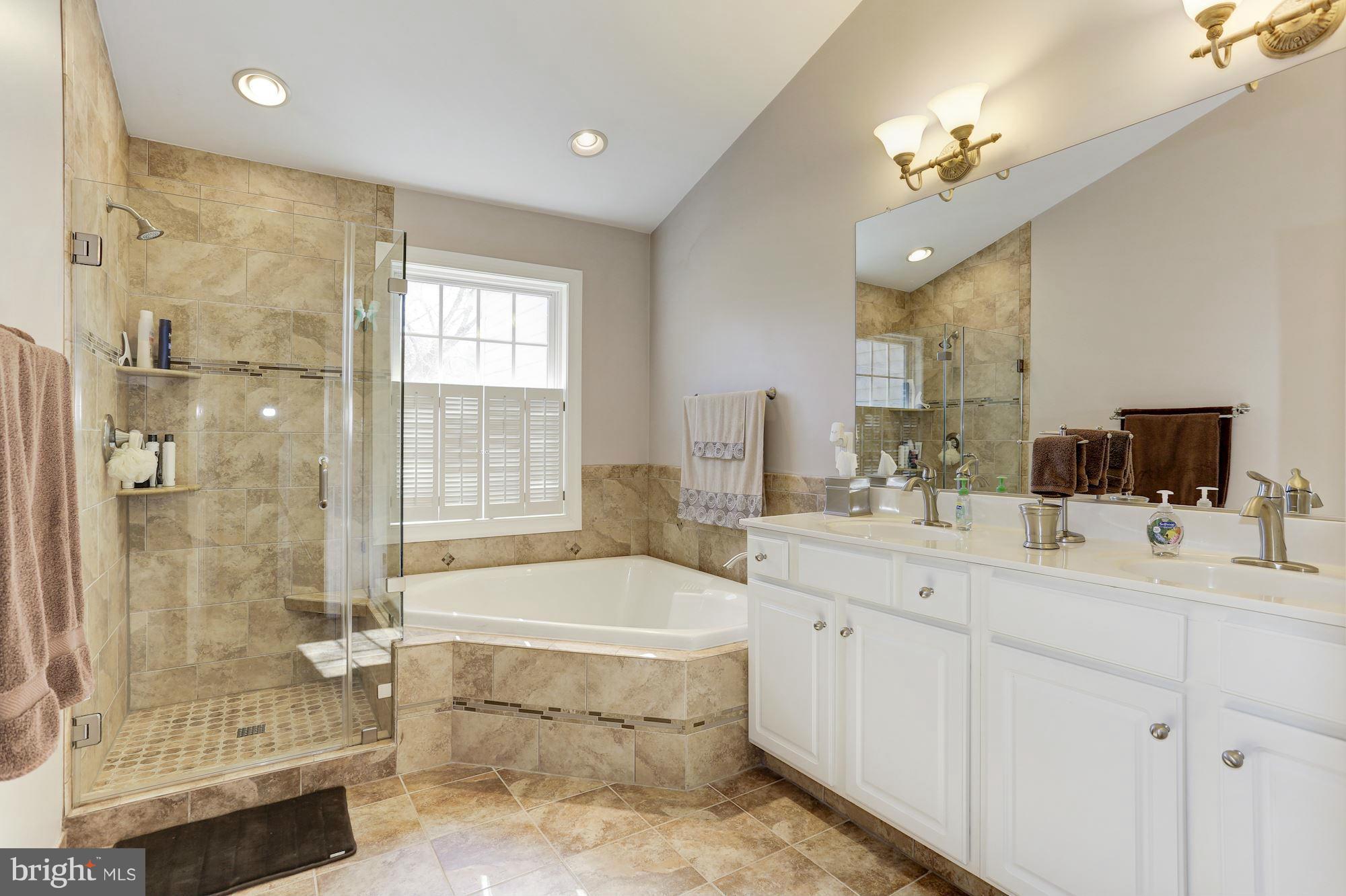 ELMWOOD - Residential