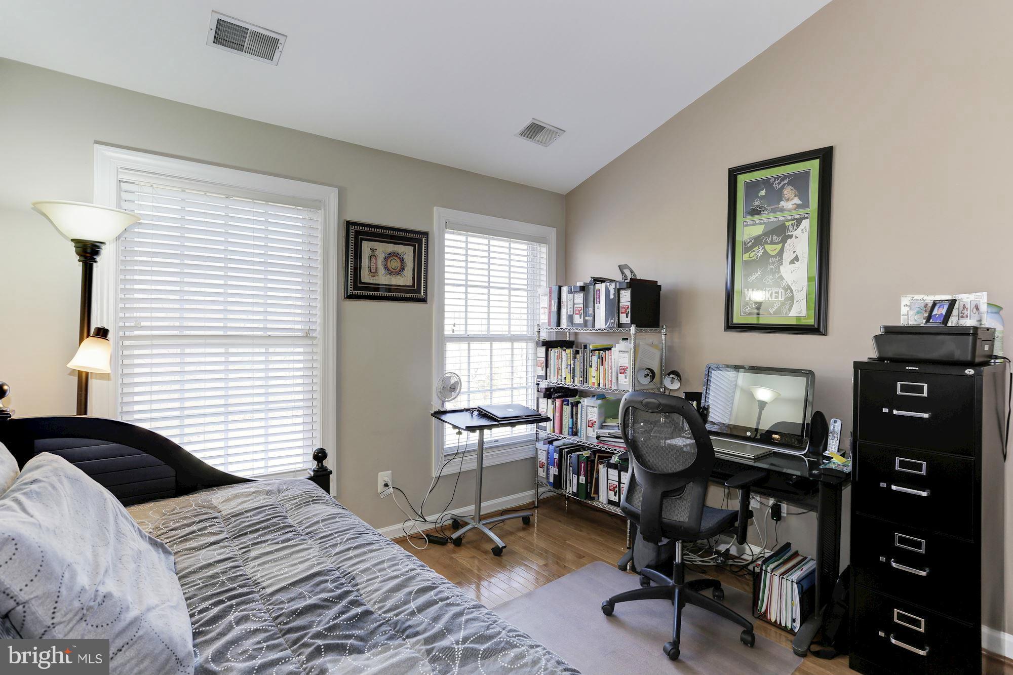 ELMWOOD - Residential