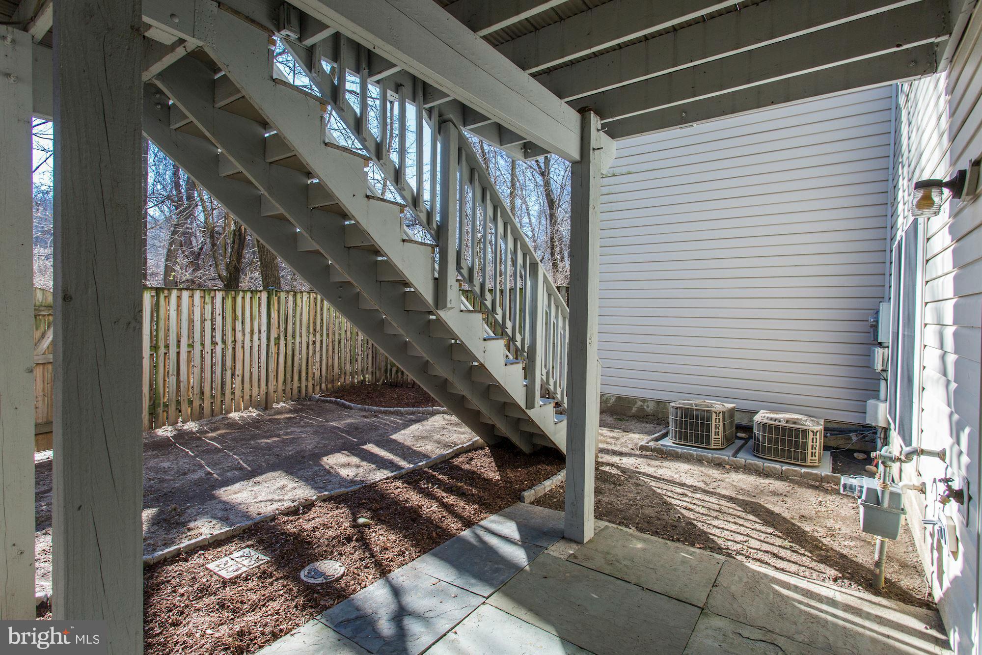 ELMWOOD - Residential