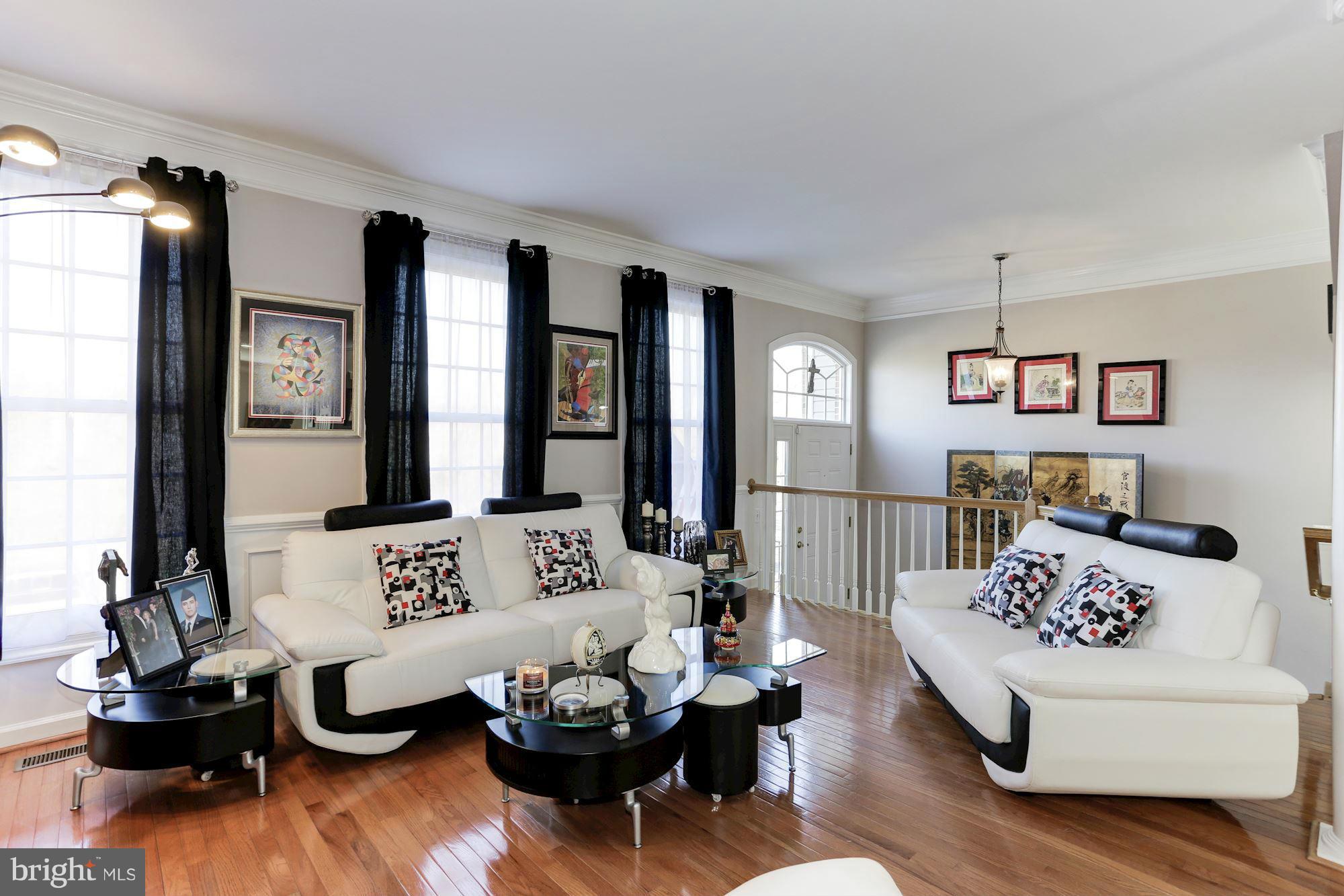 ELMWOOD - Residential