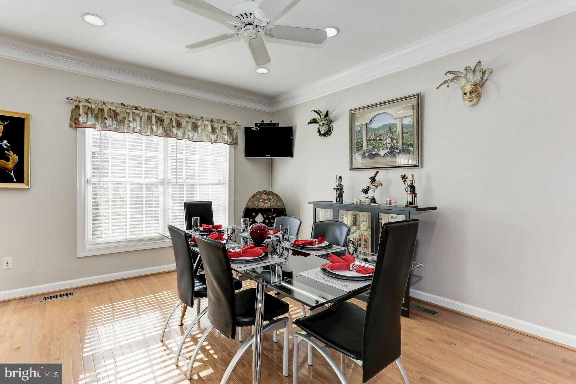 ELMWOOD - Residential