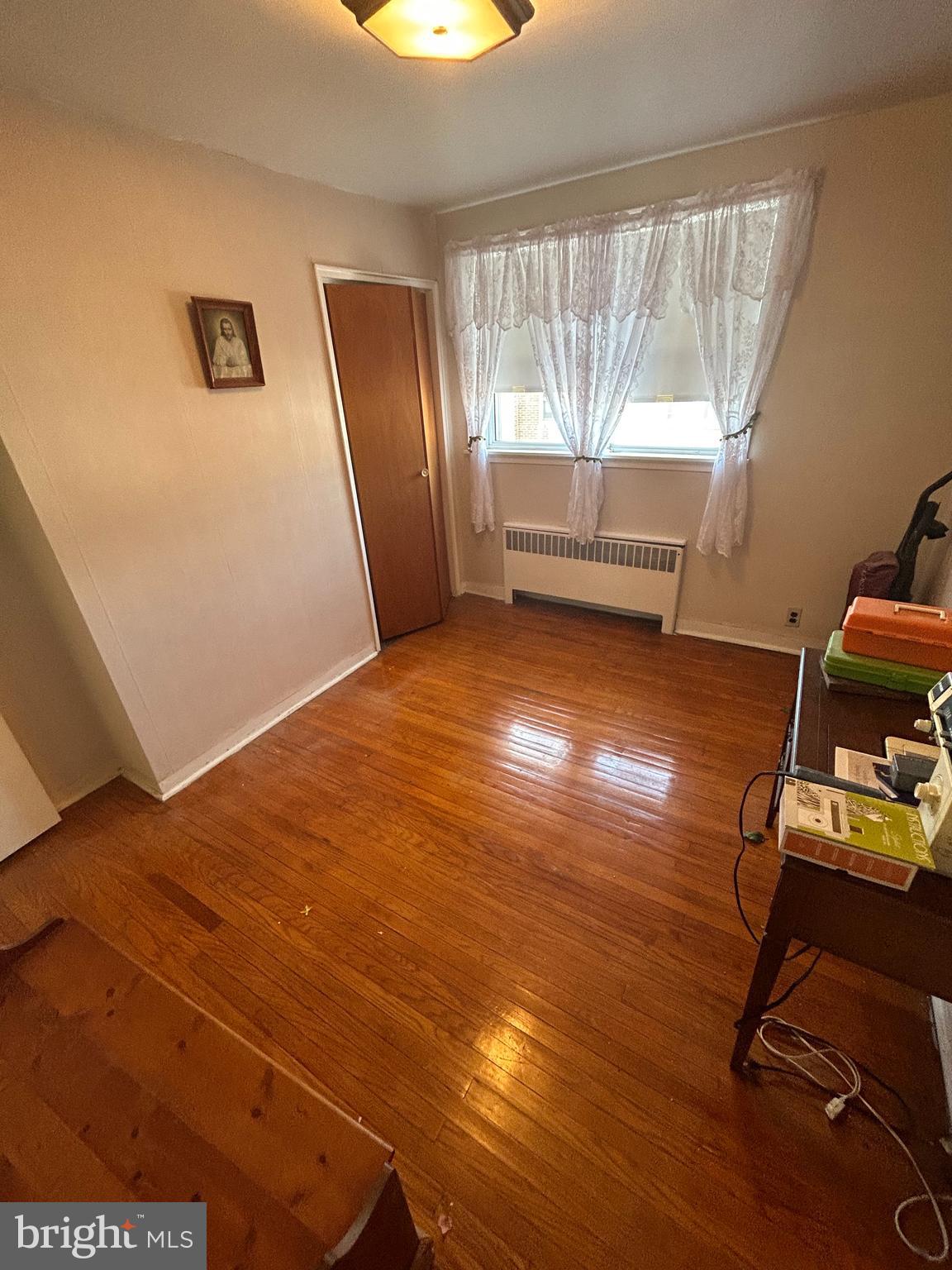 LAWNCREST - Residential