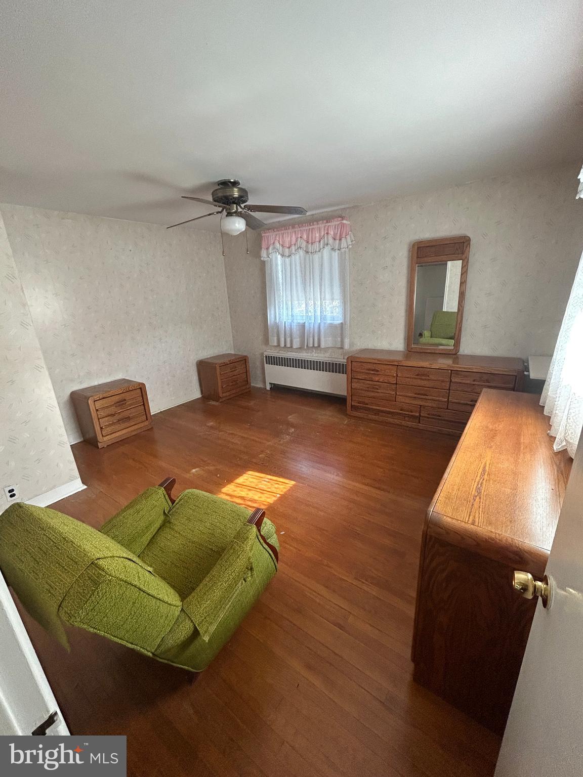 LAWNCREST - Residential