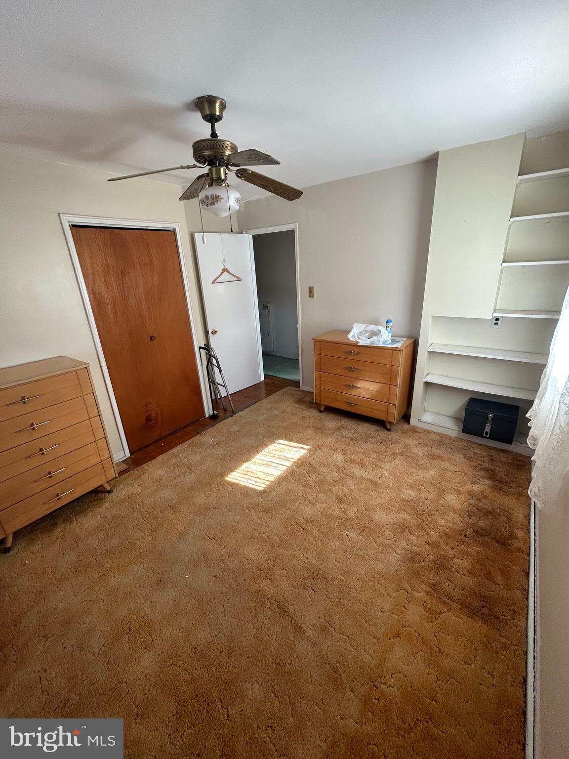 LAWNCREST - Residential