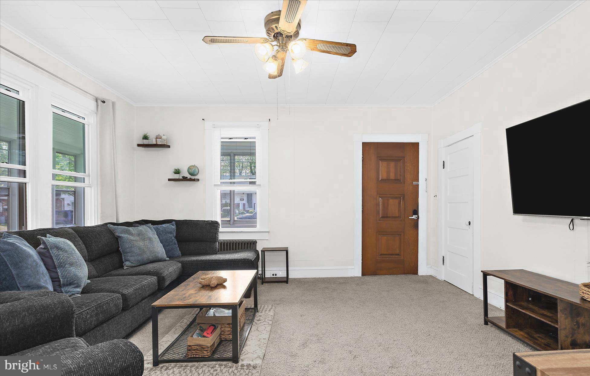 RIVERA BEACH - Residential