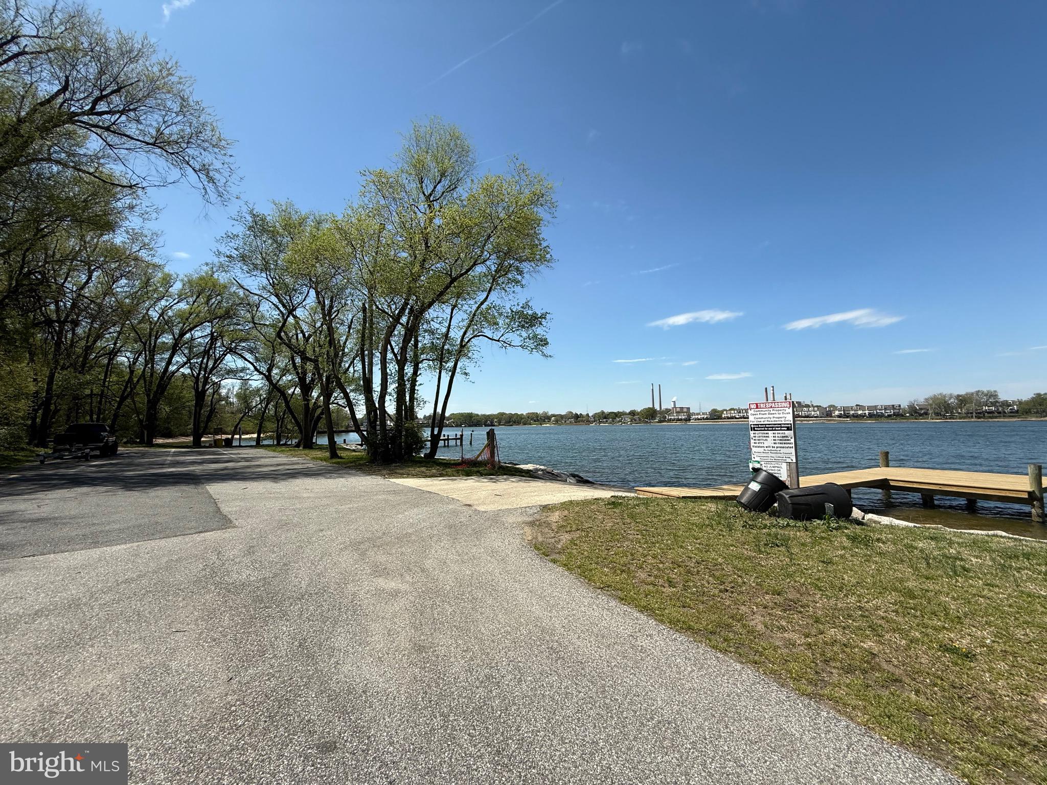 RIVERA BEACH - Residential