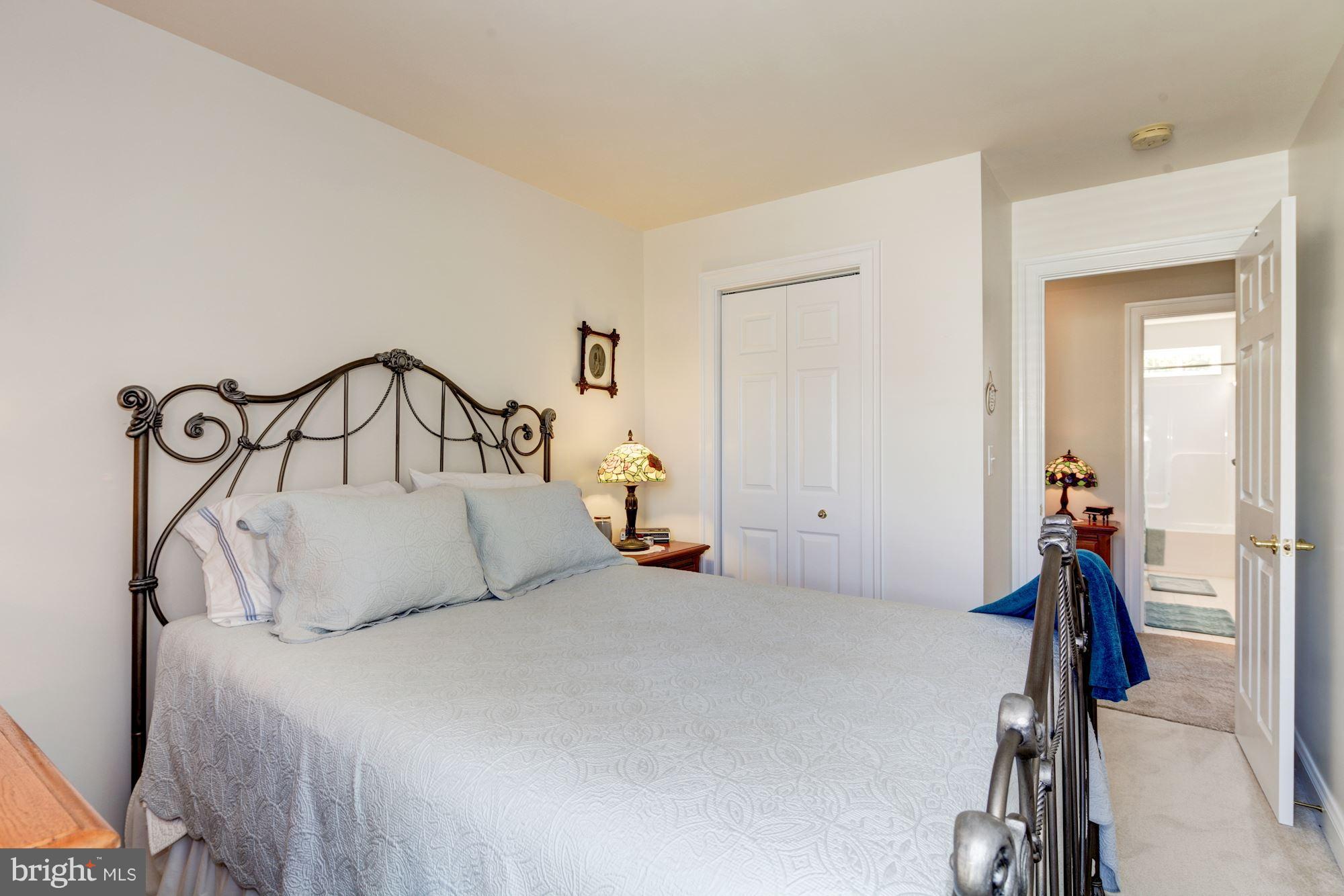 VILLAS AT SEVERNA PARK - Residential Lease