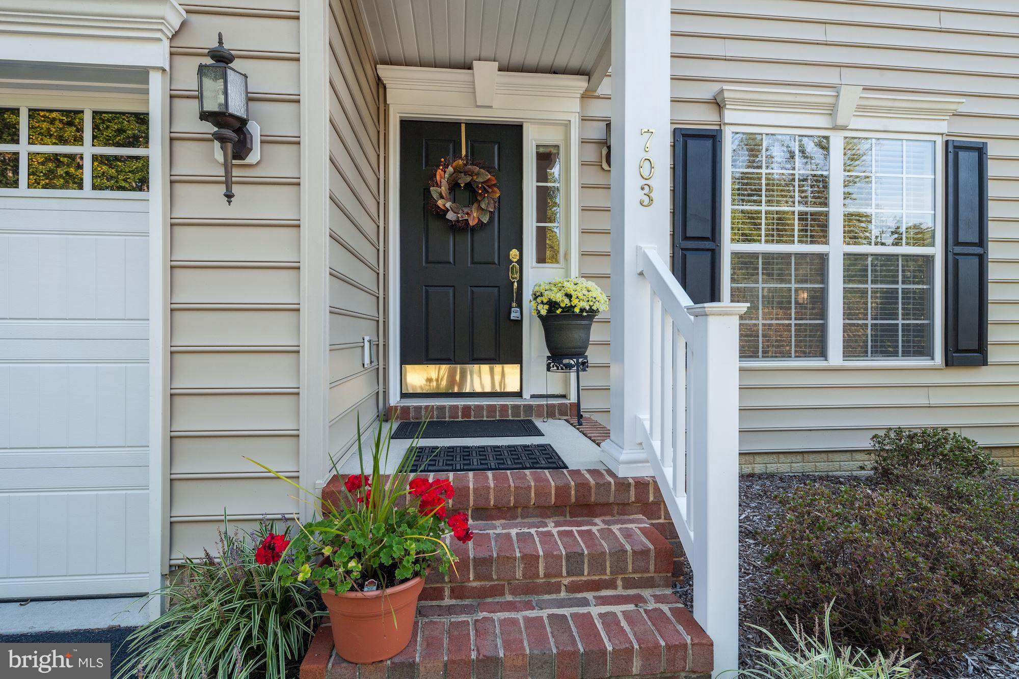 VILLAS AT SEVERNA PARK - Residential Lease