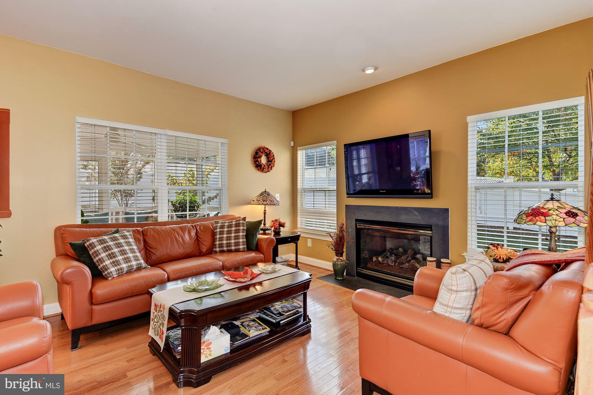 VILLAS AT SEVERNA PARK - Residential Lease