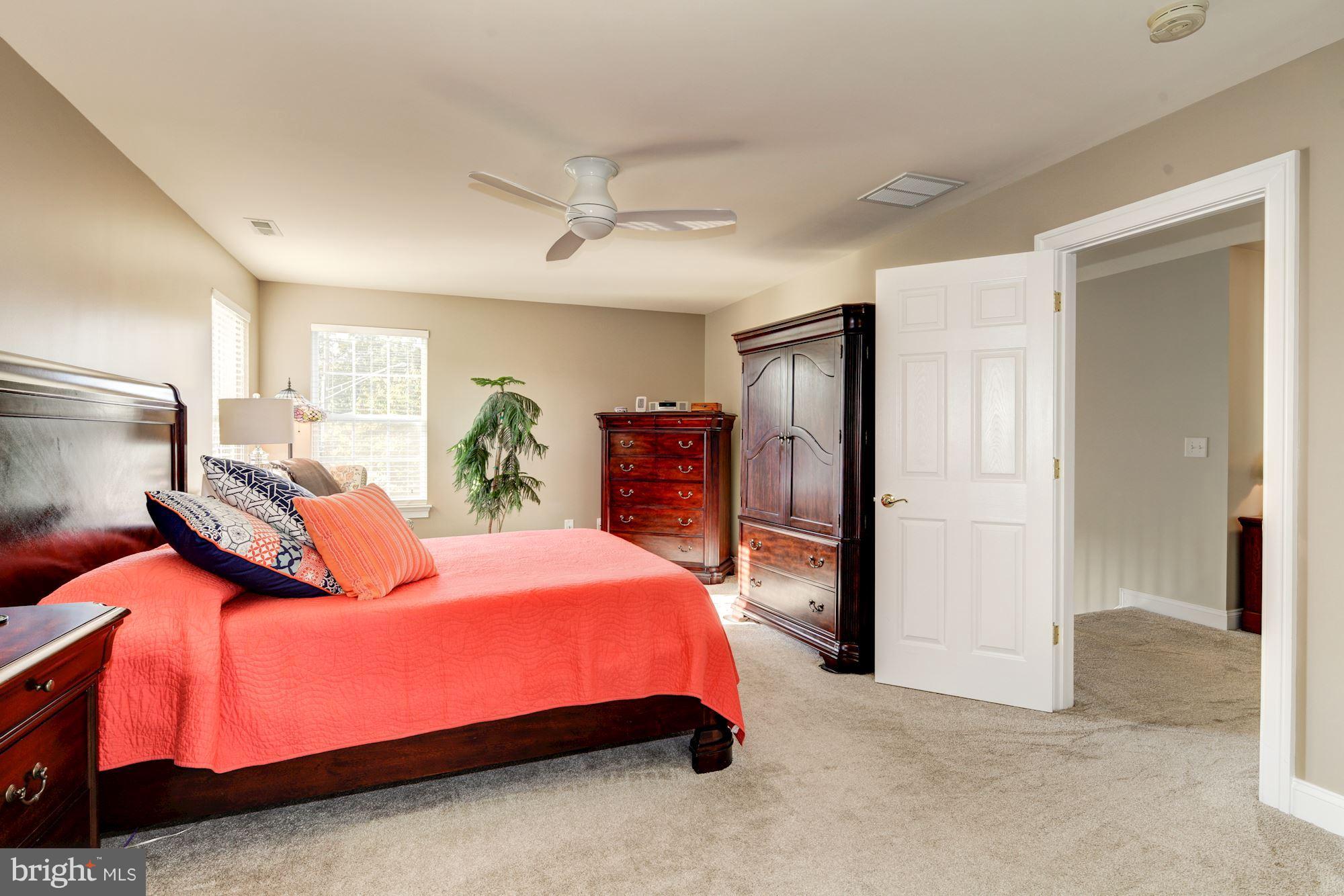 VILLAS AT SEVERNA PARK - Residential Lease