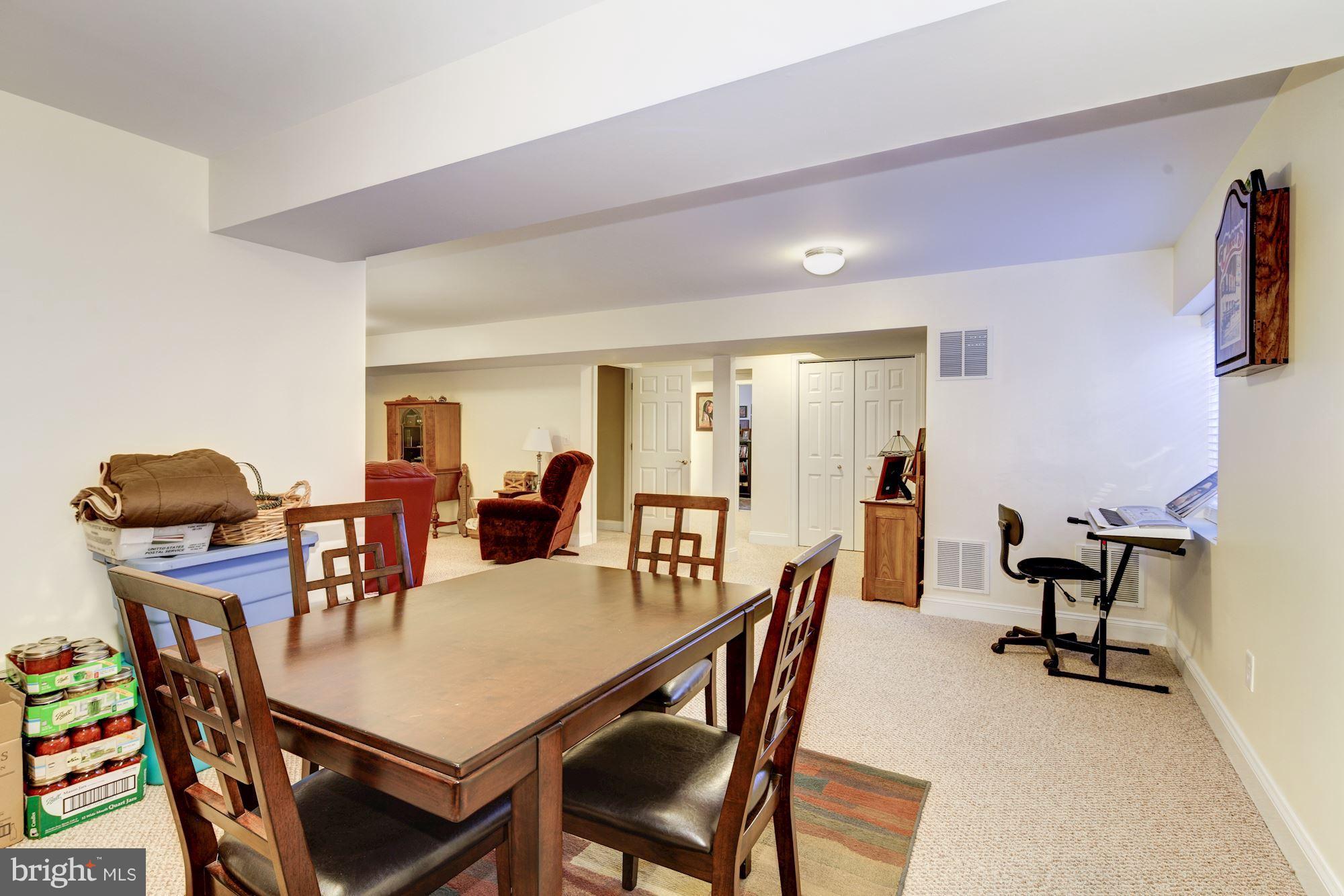 VILLAS AT SEVERNA PARK - Residential Lease