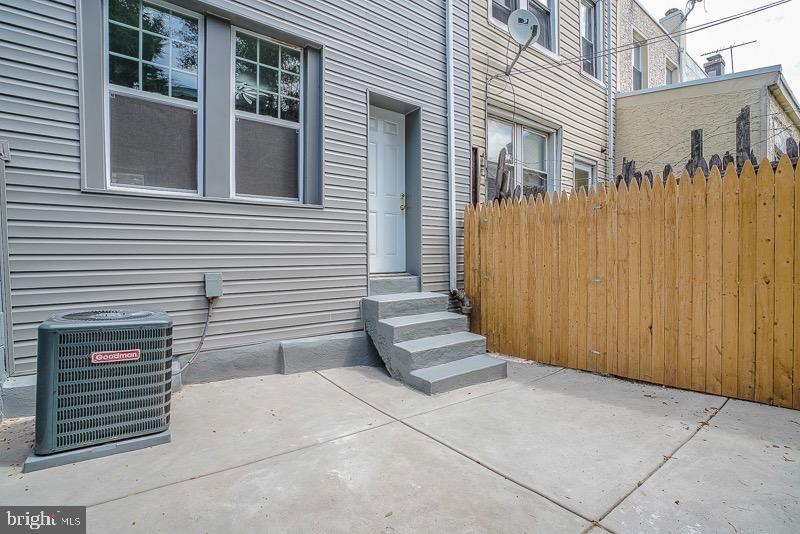 WEST PASSYUNK - Residential
