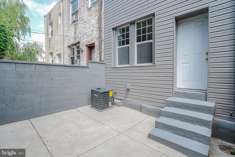 WEST PASSYUNK - Residential