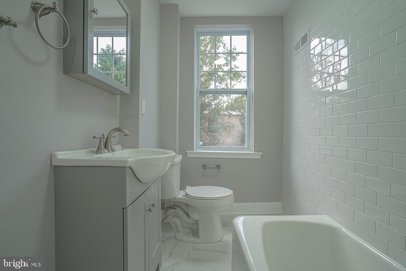 WEST PASSYUNK - Residential