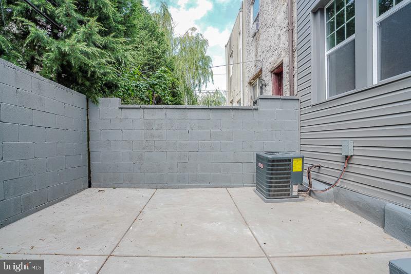 WEST PASSYUNK - Residential