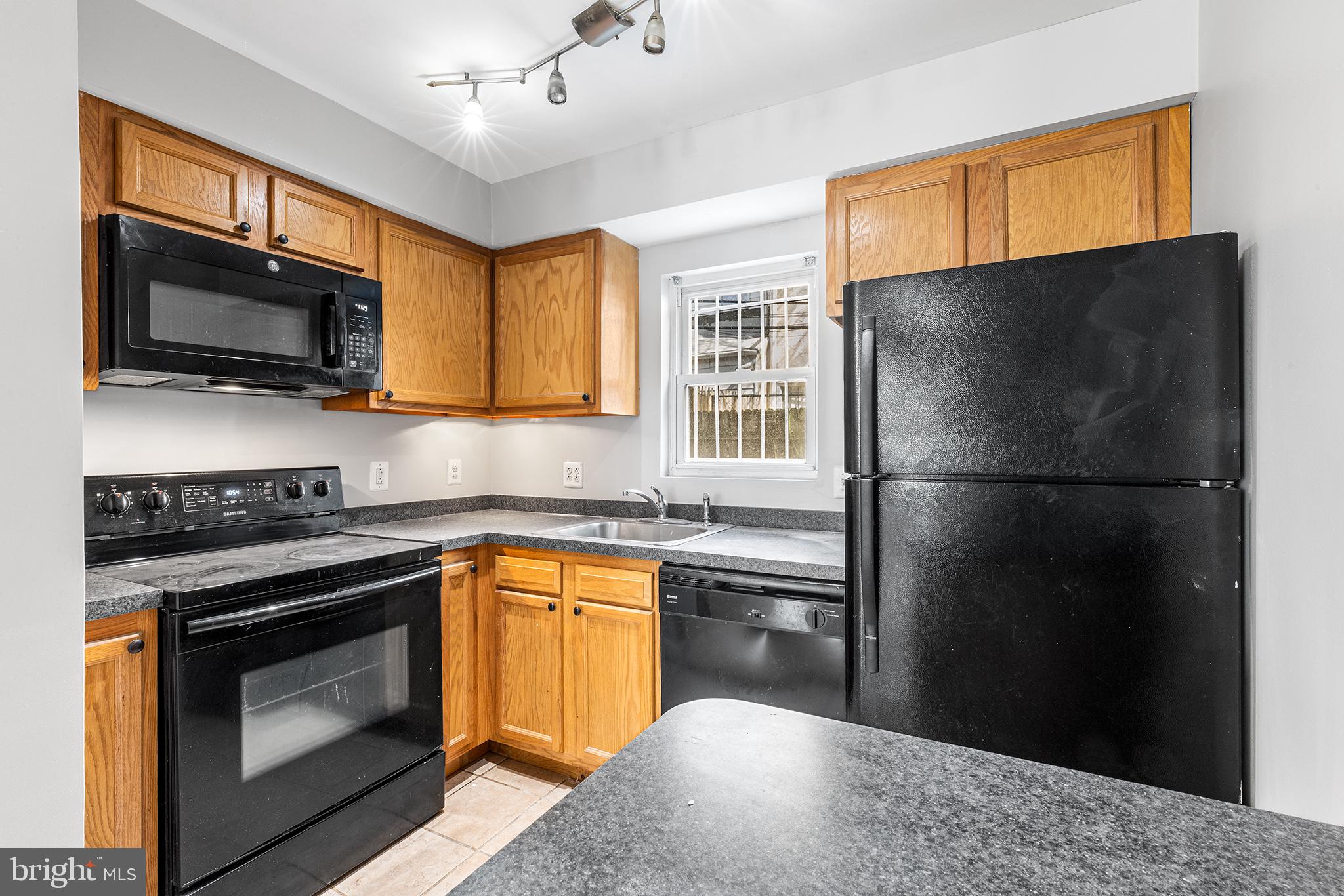 NEWBOLD - Residential Lease